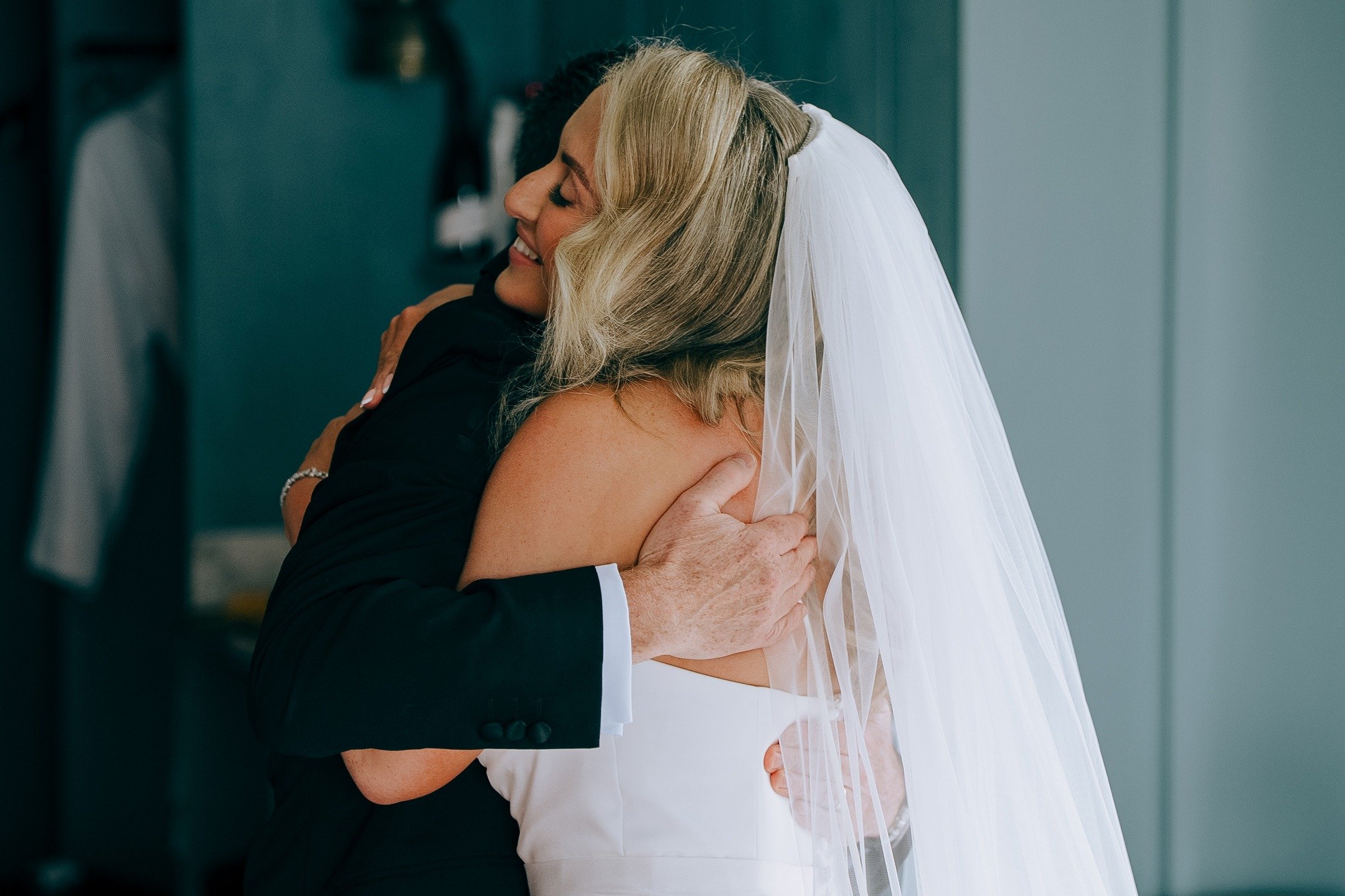 Some moments captured in time. 
Siobhan your wedding album is in your inbox! Let me know what you think... 
@glasson_lakehouse 

#glassonlakehouse #candidphotography #irishwedding