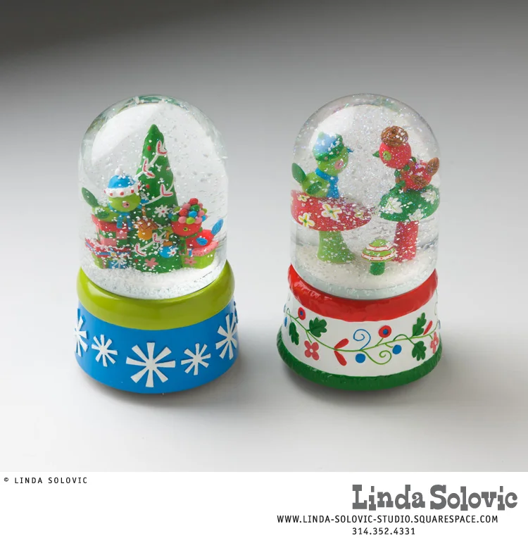 RAZ Snowdomes W LG NEW 72dpi.jpg