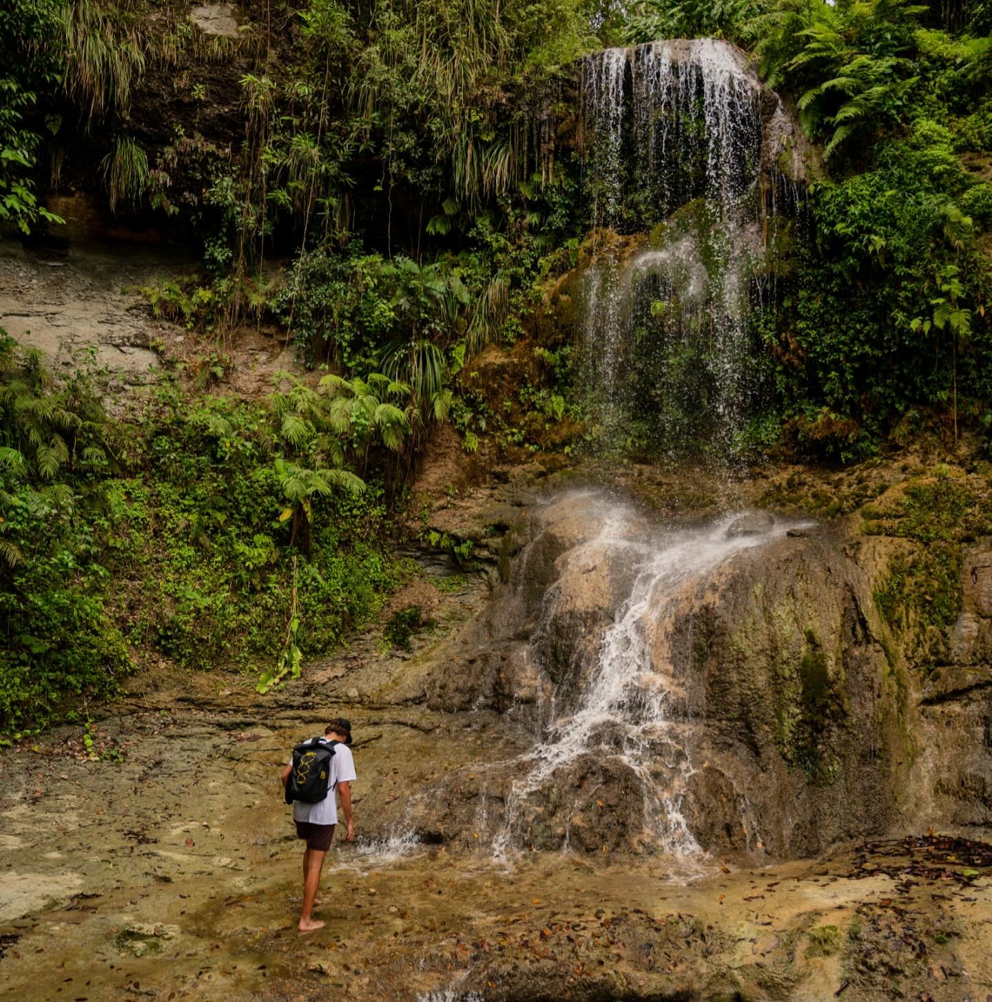 &ldquo;Migra. Wherever you are, you are at home.&rdquo;
The Migra backpack is not just an accessory: it is a travel companion, a container of dreams, stories and goals. From the streets of the city to the deserted waves, Migra is the choice of those 