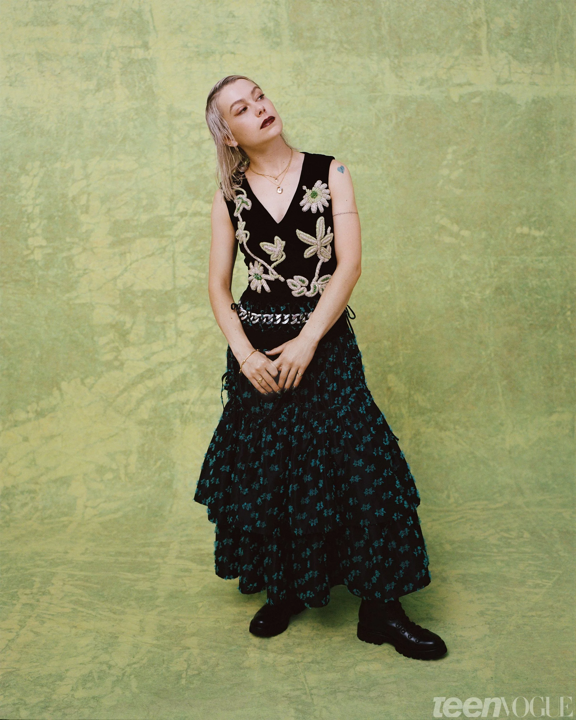 TV_OctCover2022_PhoebeBridgers-10.jpg