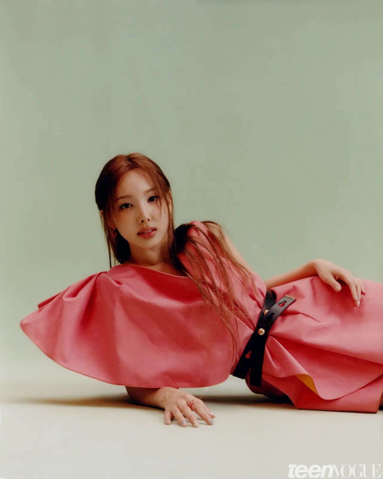 8_Nayeon_TWICE_FINAL_WM-2.jpg
