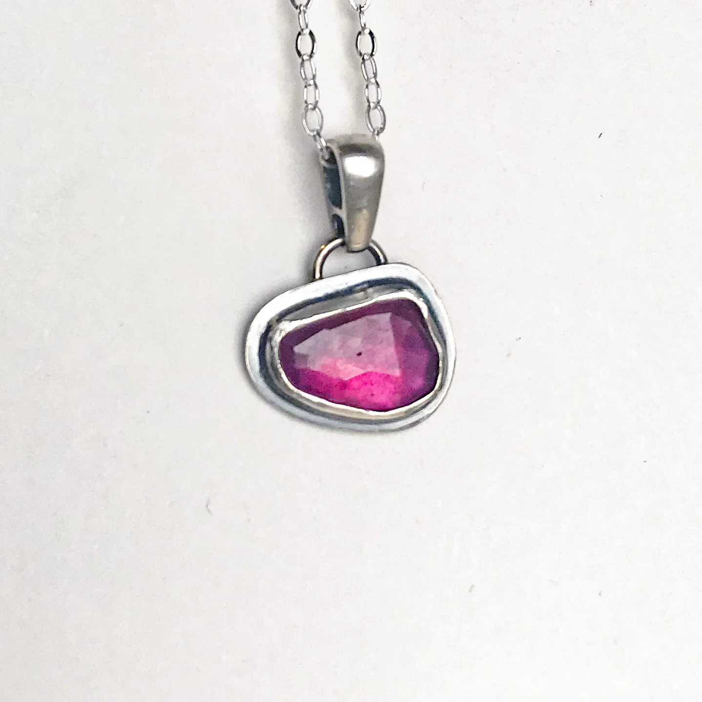 AYNIL Wild Horses Rose-cut Ruby Necklace