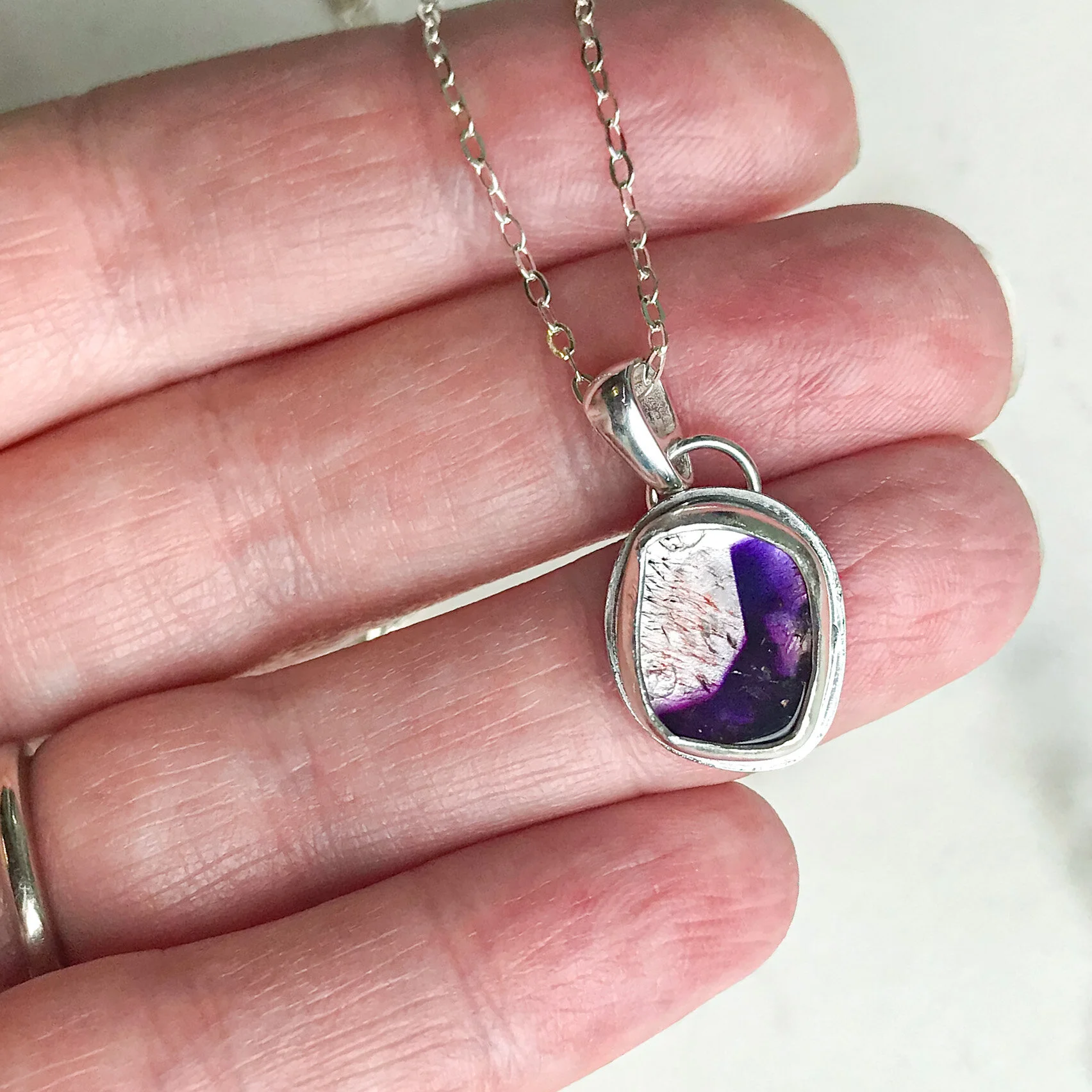 B54C8E3A-E1AE-4359-A19E-42C5677F14CF