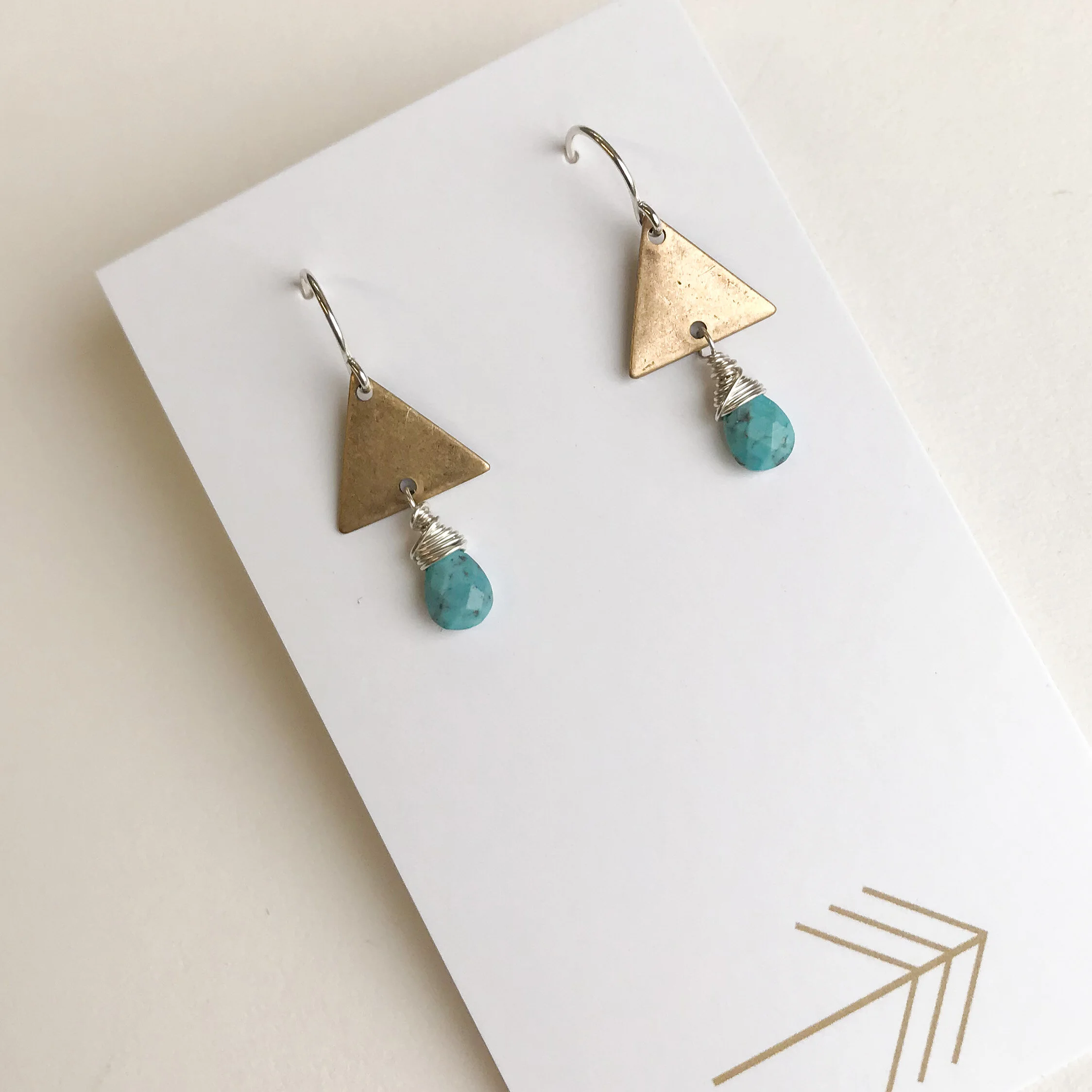 4BAF010D-9C69-4033-949B-822F89E88B81