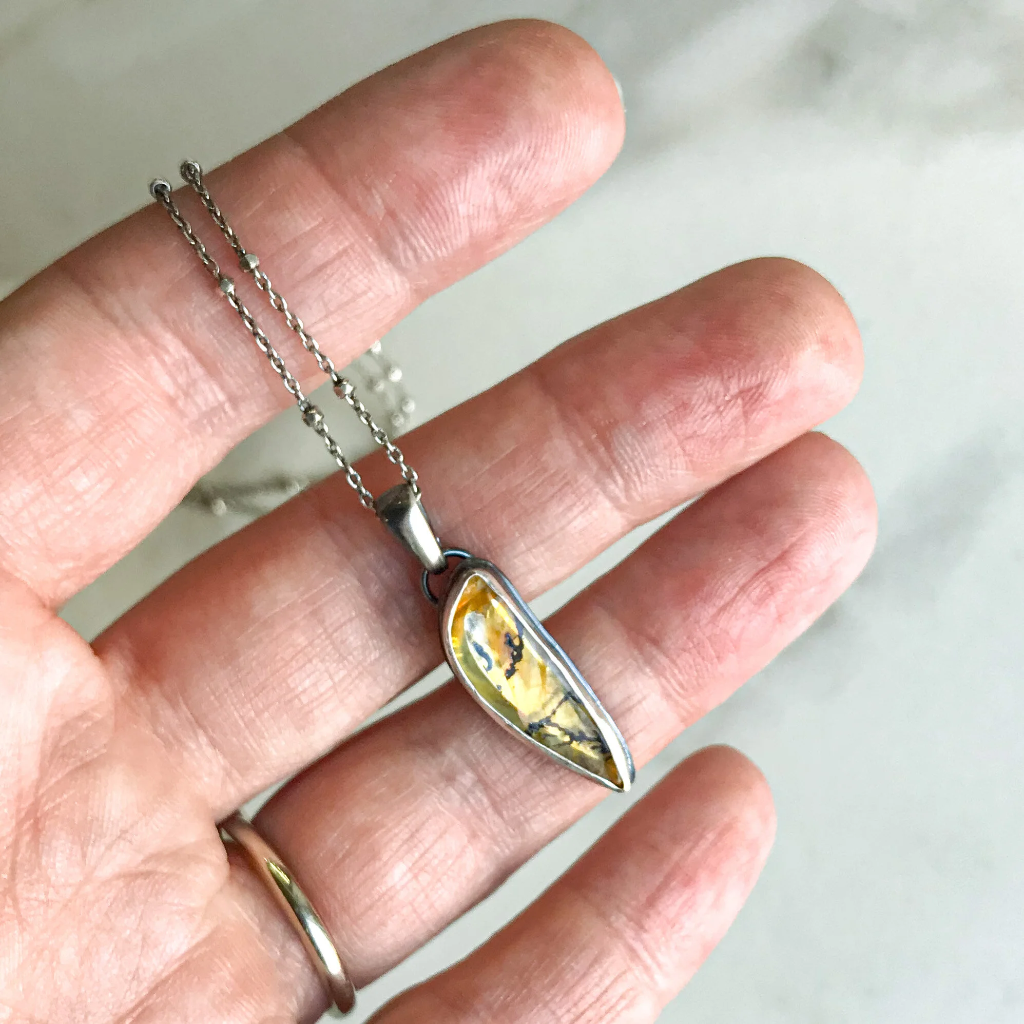 058F33FC-10A8-4CBC-B1D2-B5BDADE5E96E