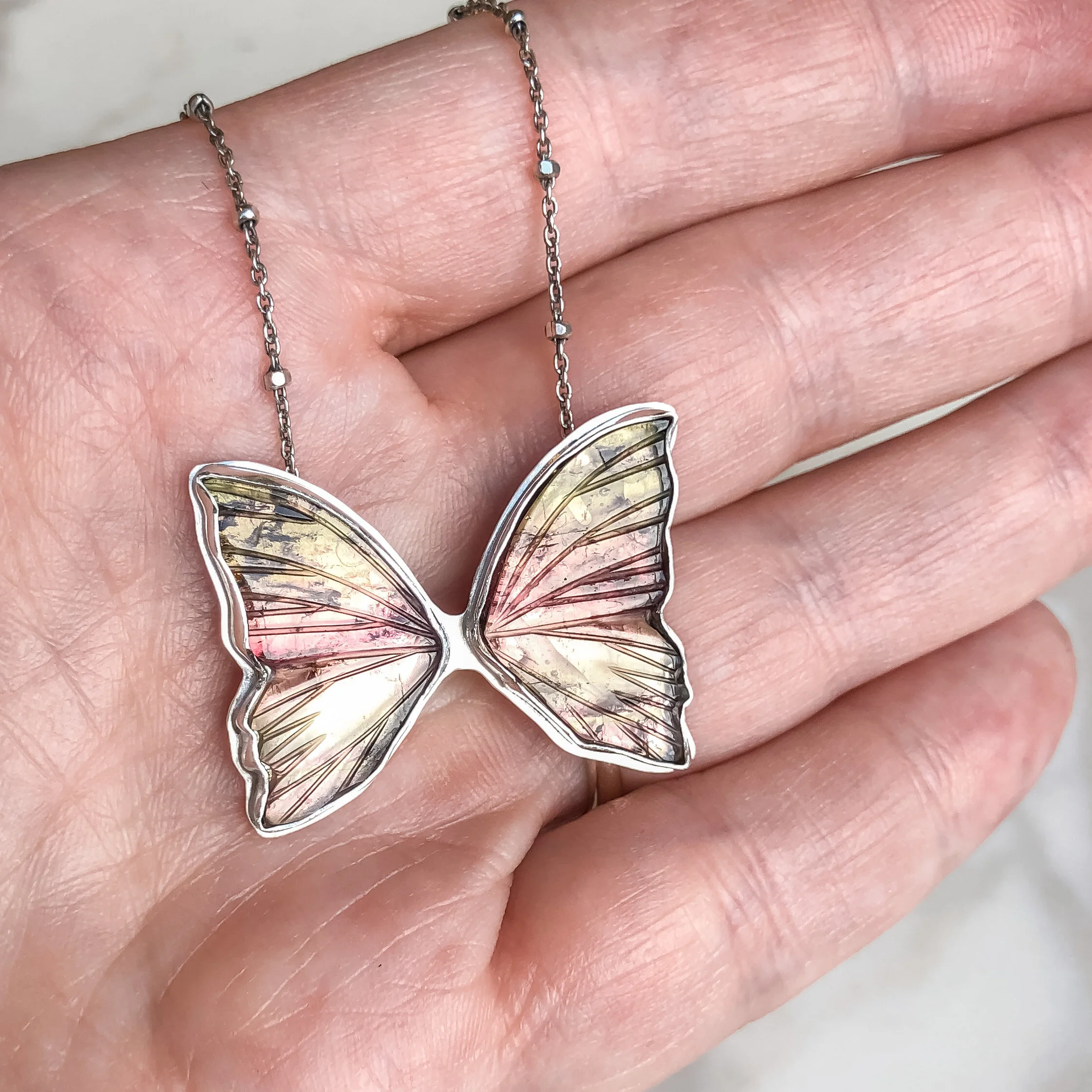 F1EF0FAE-FD17-4F52-84B3-012D7F209F9F