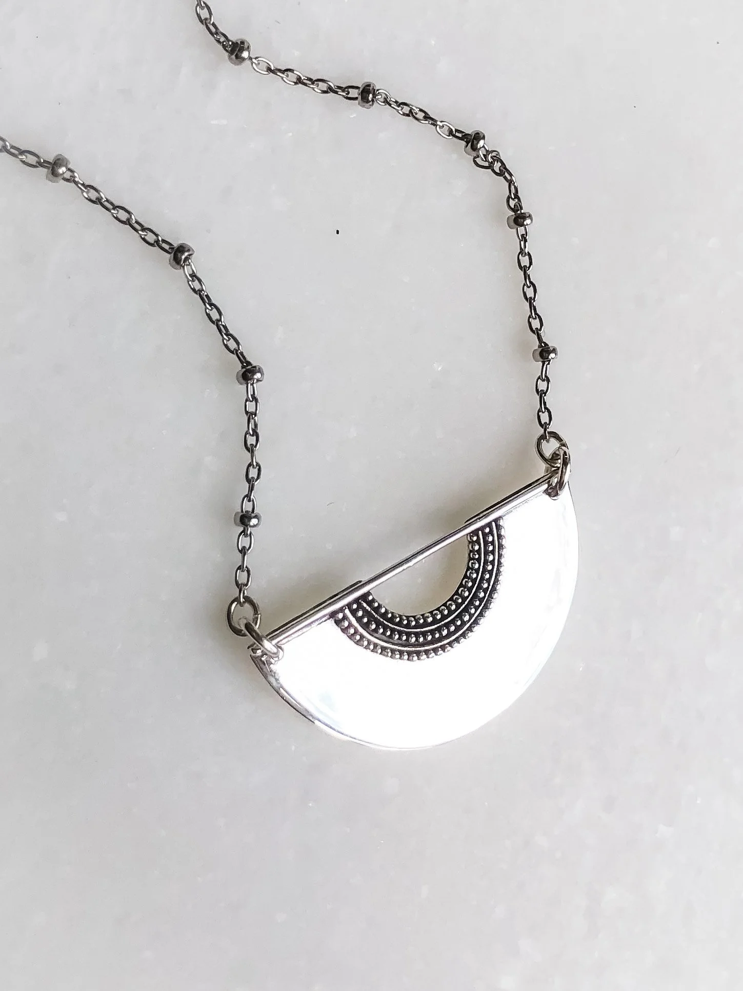 Silver Scallop with Beaded Detail Necklace, 16" long