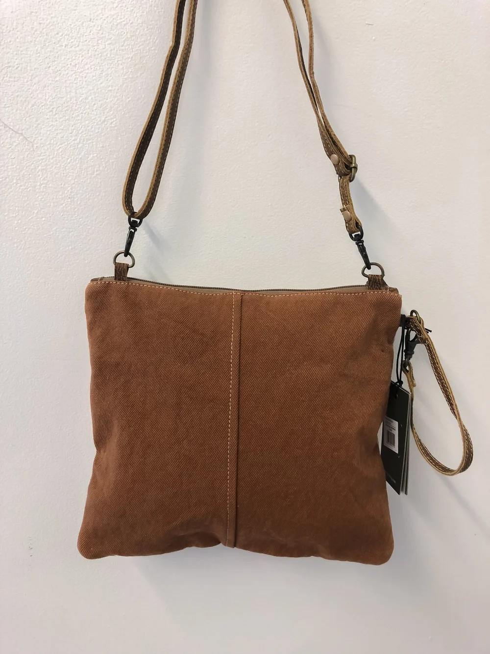 [GO-CCE] GOCCE Cross Quilting Dana Bag クロス ダナバッグ GO-CCE] GOCCE Cross Quilting Dana Bag クロス ダナバッグ