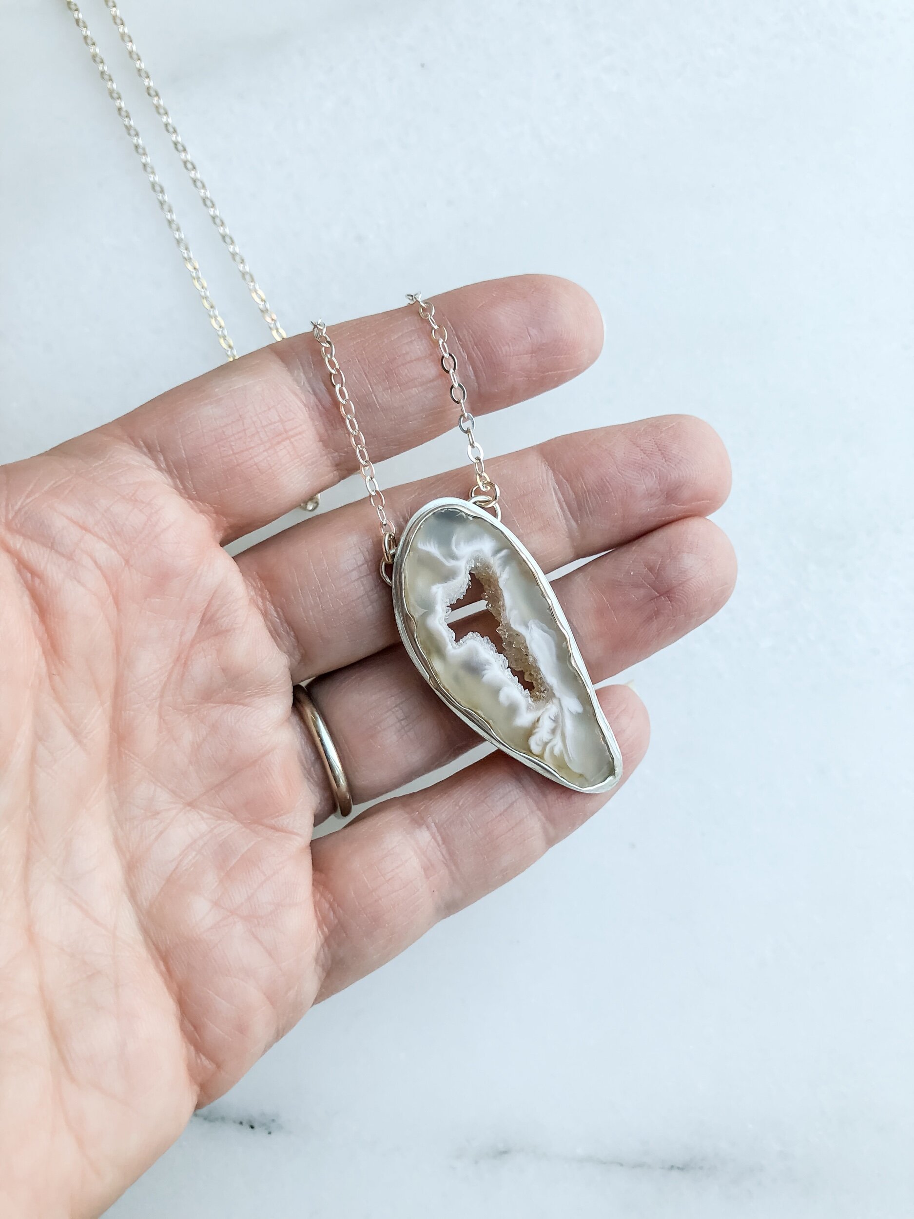 39BC06D2-1869-4FDB-A173-4B6FA542C731