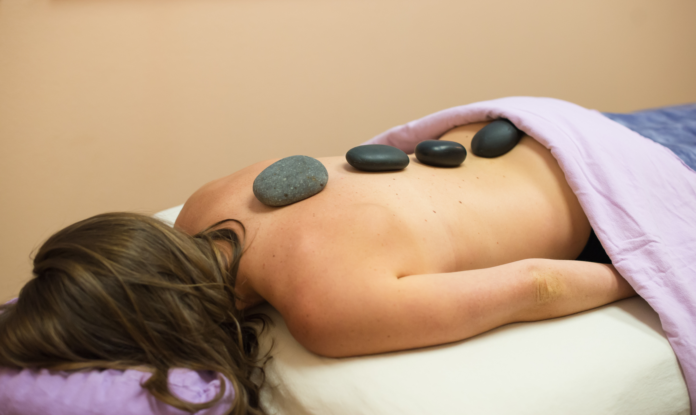 SHPT_HotStoneMassage_6.jpg