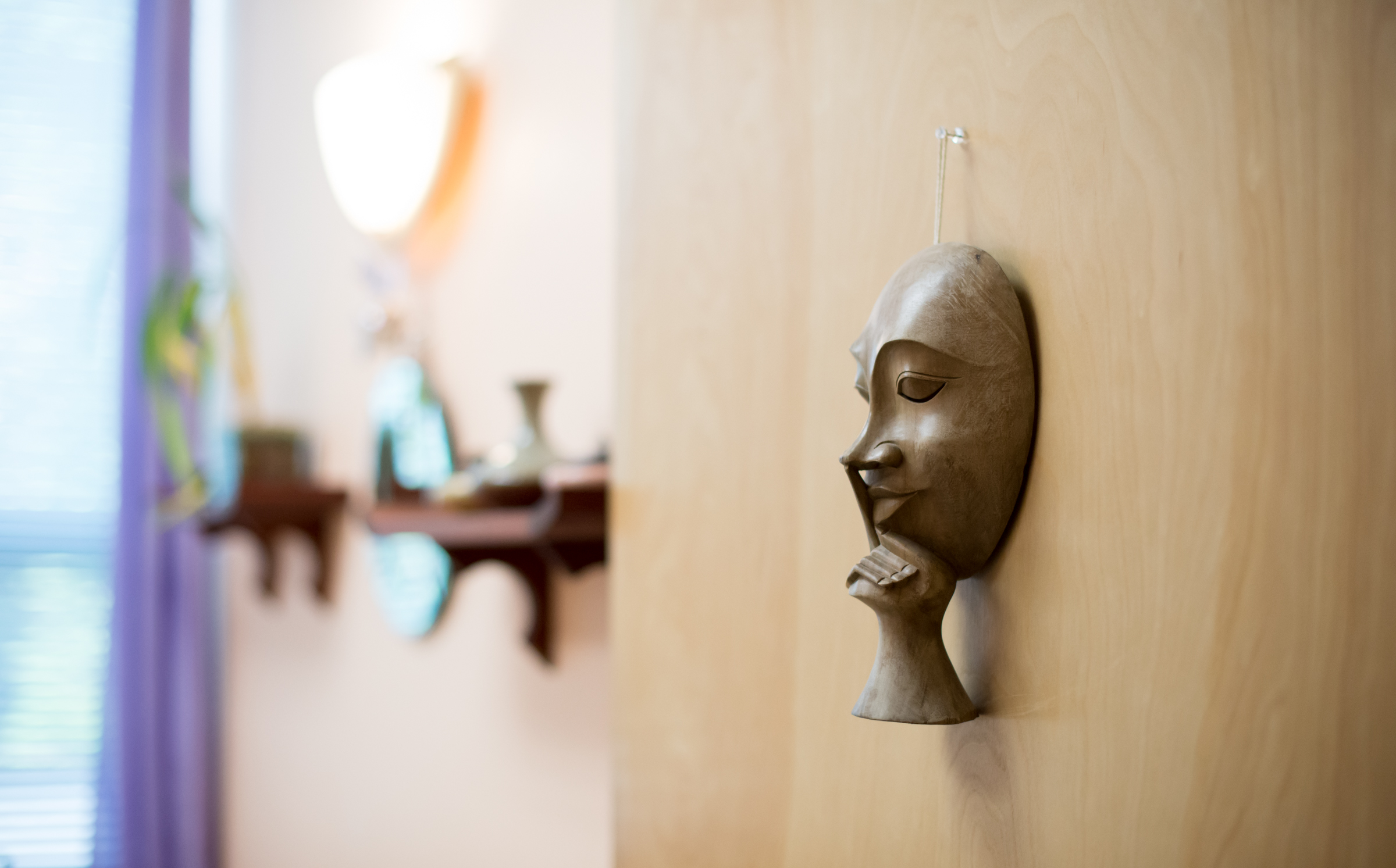 SHPT_MasssageRoom_door_1.jpg