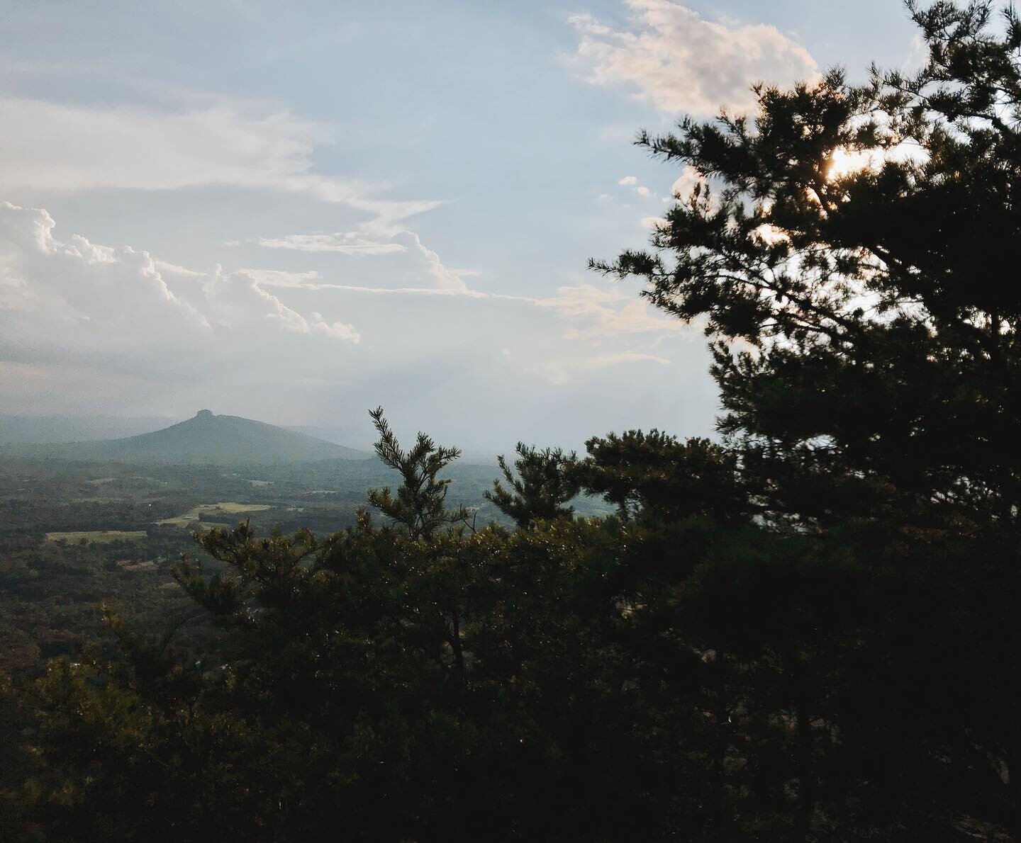 ladies and gentlemen, it&rsquo;s extreme day!! 
can&rsquo;t wait to see everyone on the mountain soon. dinner and registration is at 6pm. when you roll into camp make sure you fill out a covid form and then head to the lodge to complete registration!