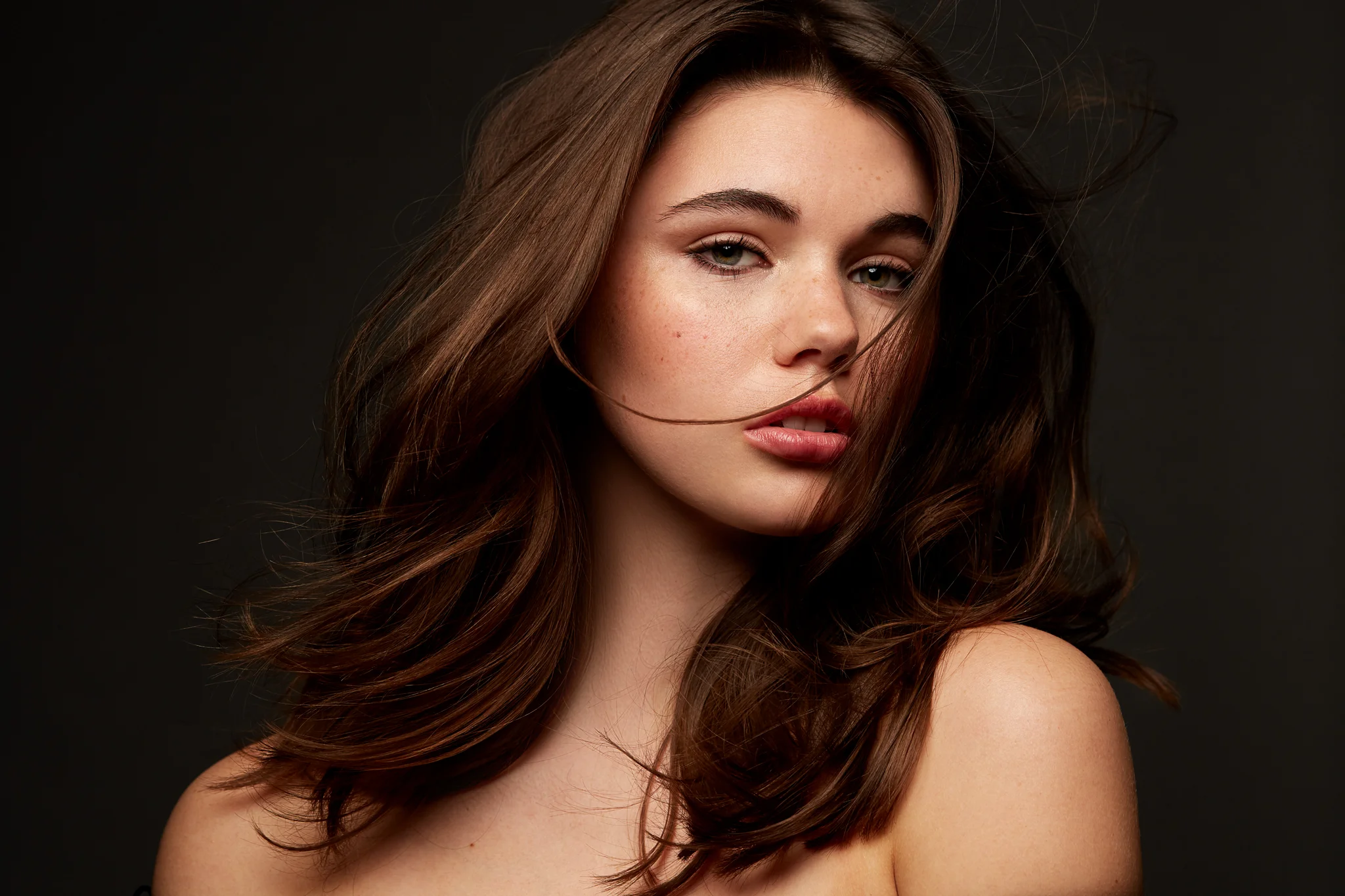 Image by Jennifer McIntyre , Hair + Makeup by Sofia Verdugo
