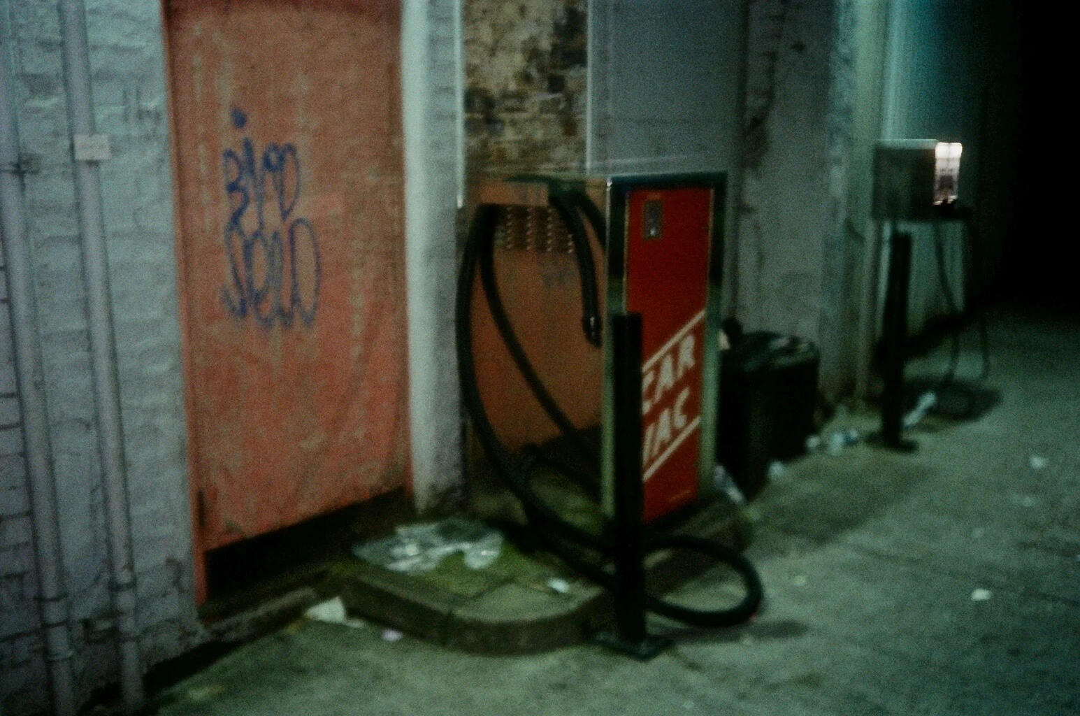 29090022.jpg