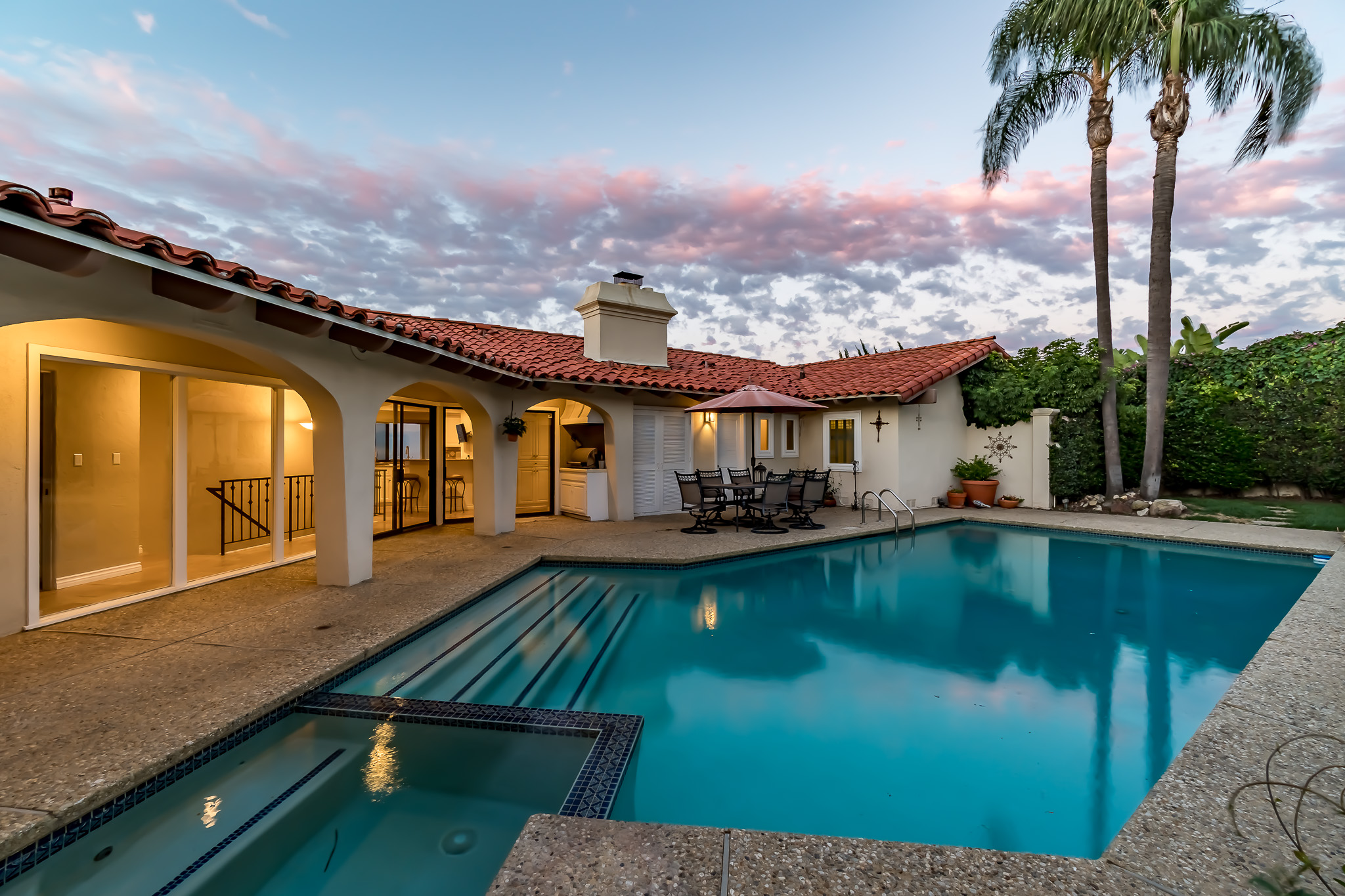 Woodfern Drive Ground- HELIX Real Estate Aerial Photographer-39.jpg
