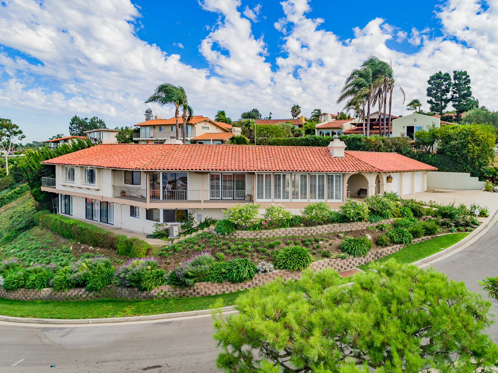 Woodfern Drive - HELIX Real Estate Aerial Photographer-9.jpg