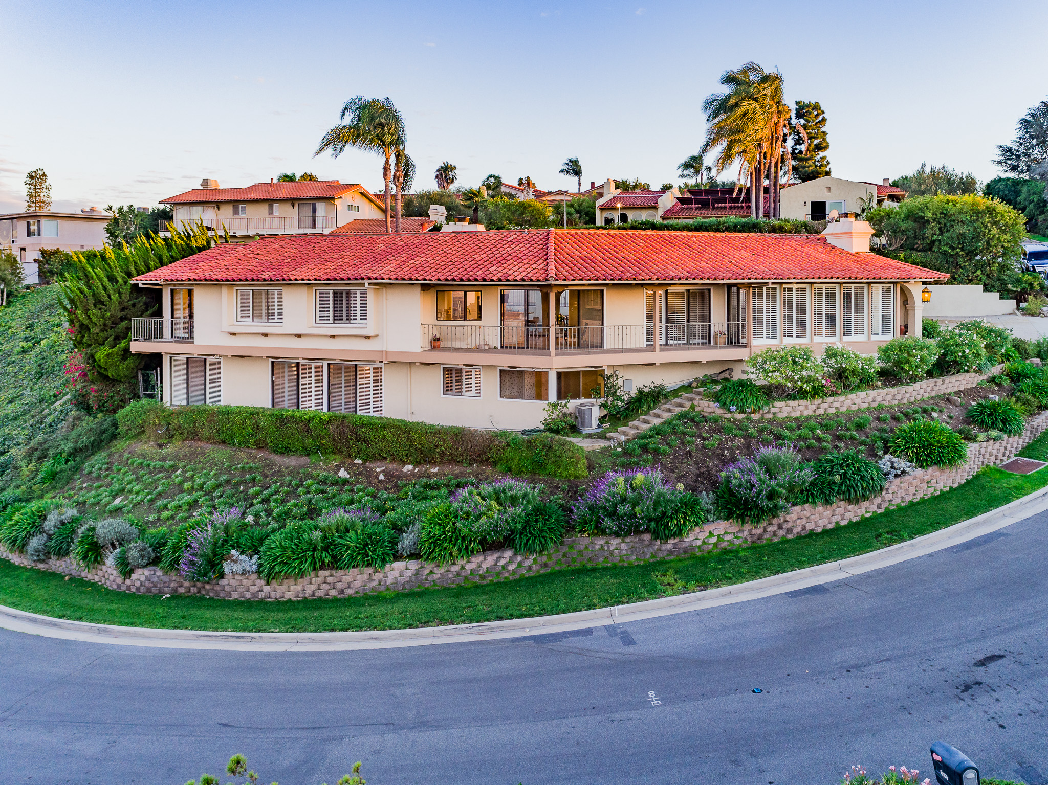 Woodfern Drive - HELIX Real Estate Aerial Photographer-23.jpg