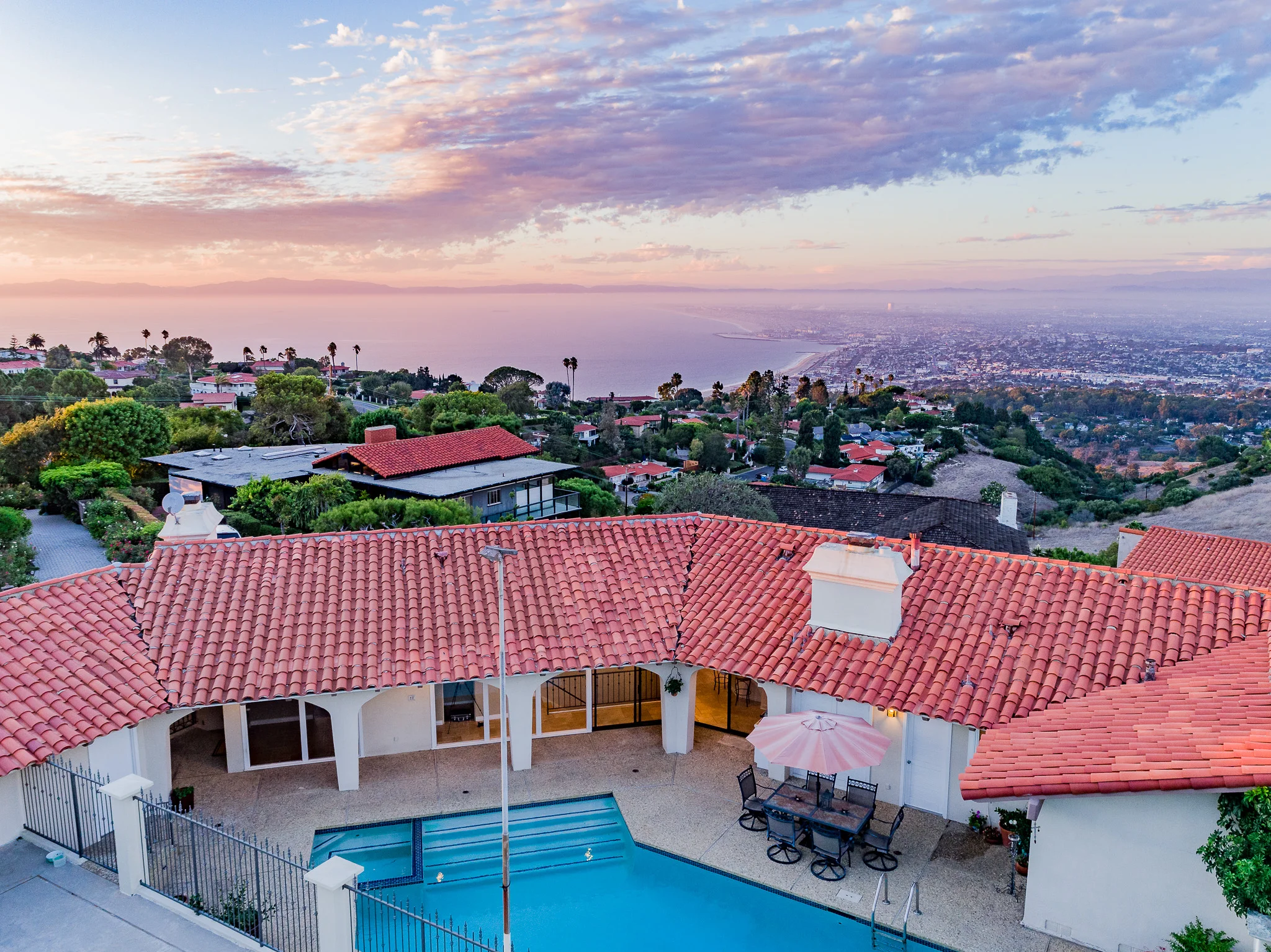 Woodfern Drive - HELIX Real Estate Aerial Photographer-26.jpg