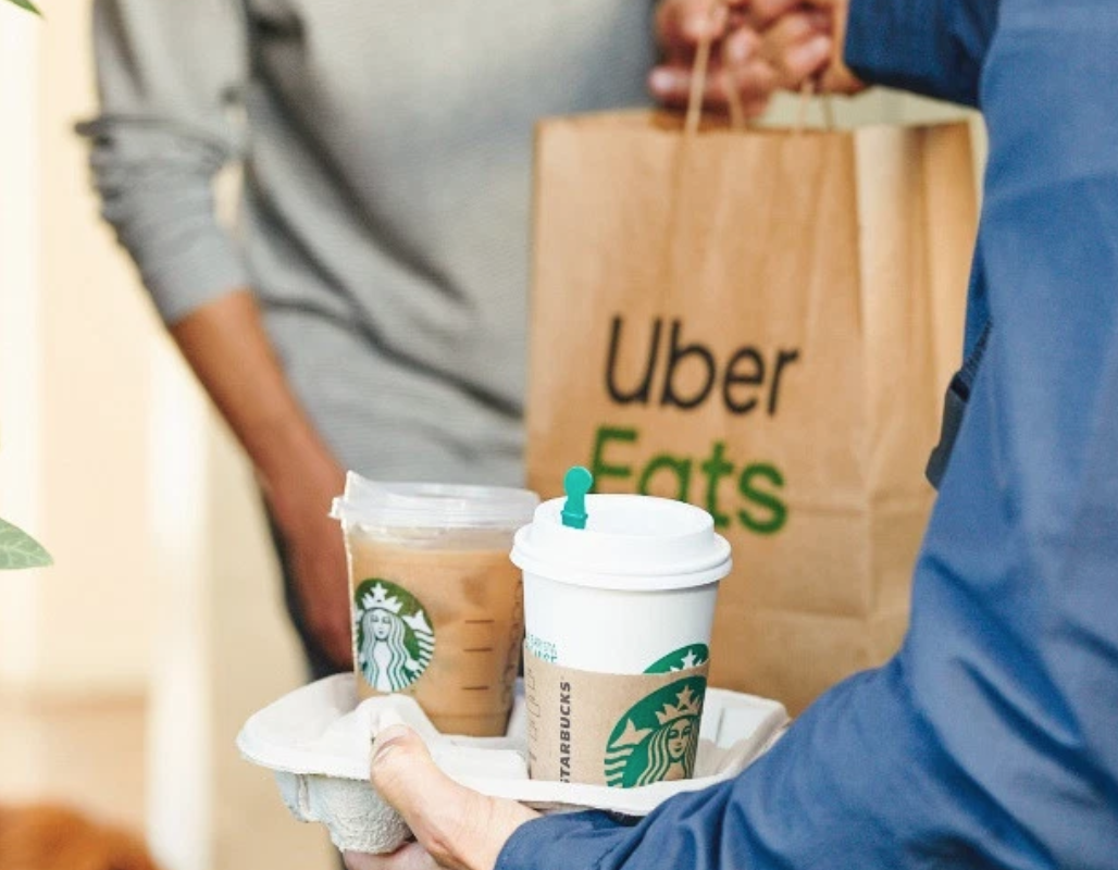 米スターバックス、Uber Eatsデリバリーを拡大