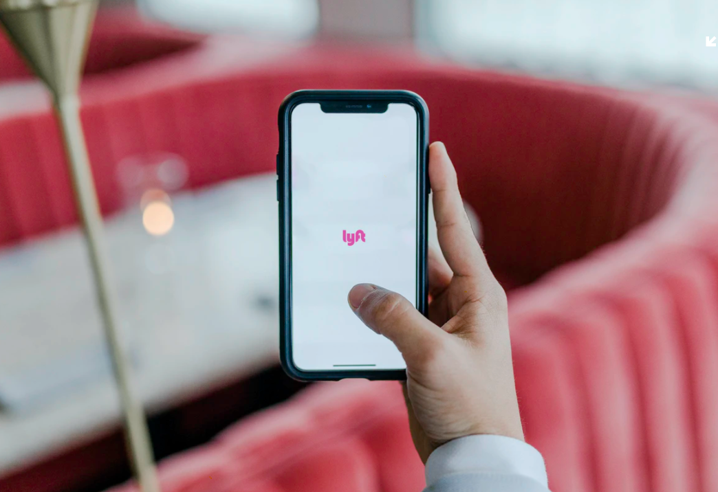 Lyft、新型コロナに影響された団体に食料や医療品の配送開始