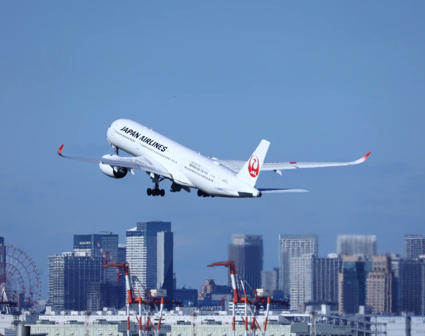 JALダラス便、愛知の中部国際空港に到着【9ヶ月ぶり】