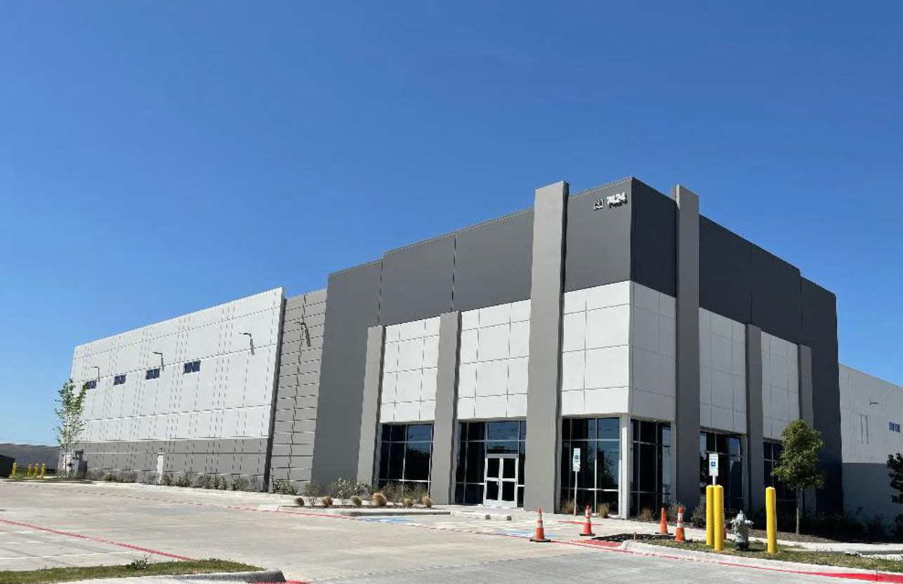 カリフォルニア製造業者、フォートワースに本社移転　