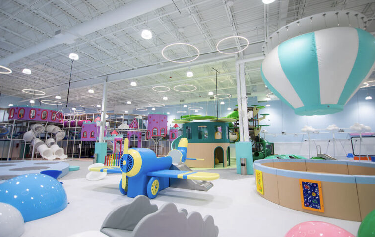 ダラス北郊フリスコ、幼児向け室内の遊び場「Cloudbound」開業