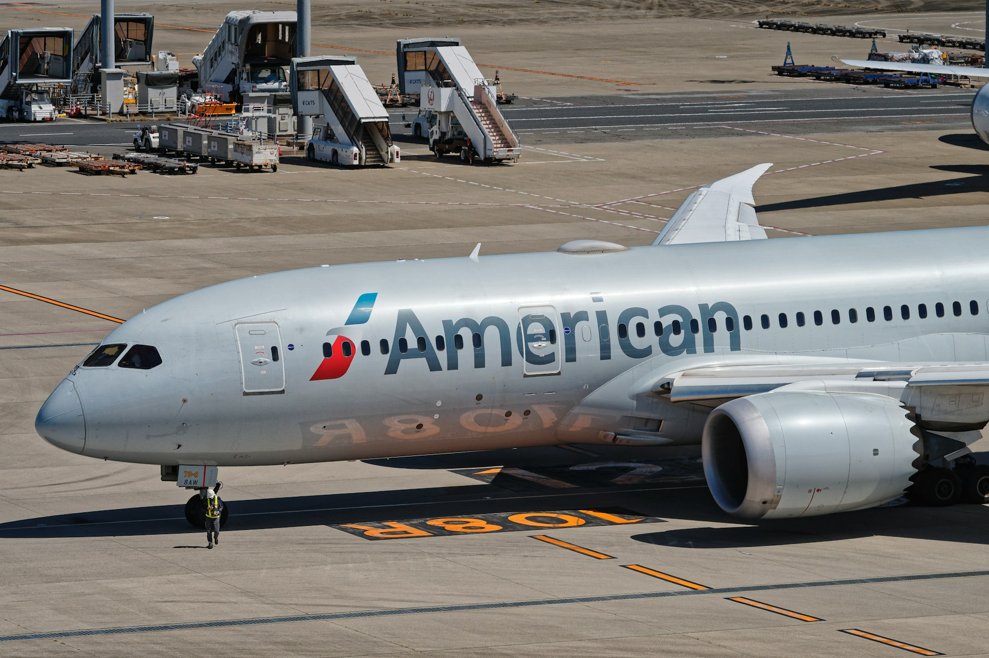 米国政府閉鎖が航空にも大打撃、予算対立の背景とダラス空港への影響