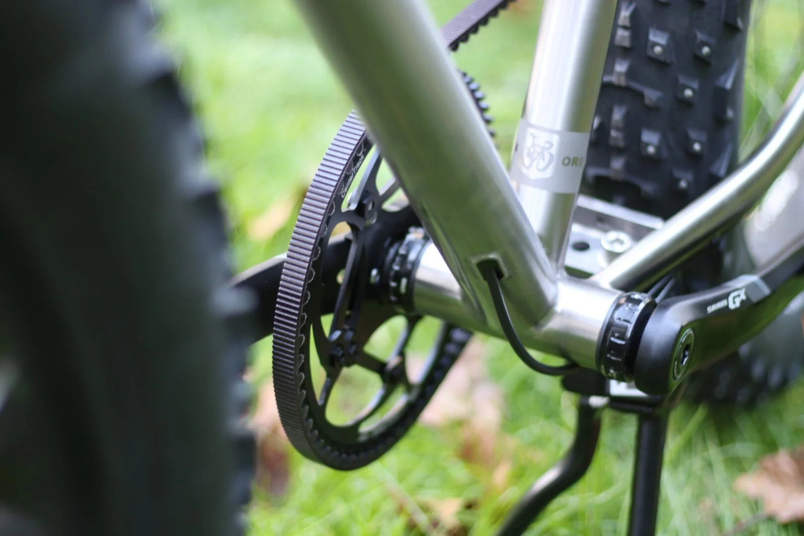 2019-Semi-Custom-Fat-Commuter (26).JPG