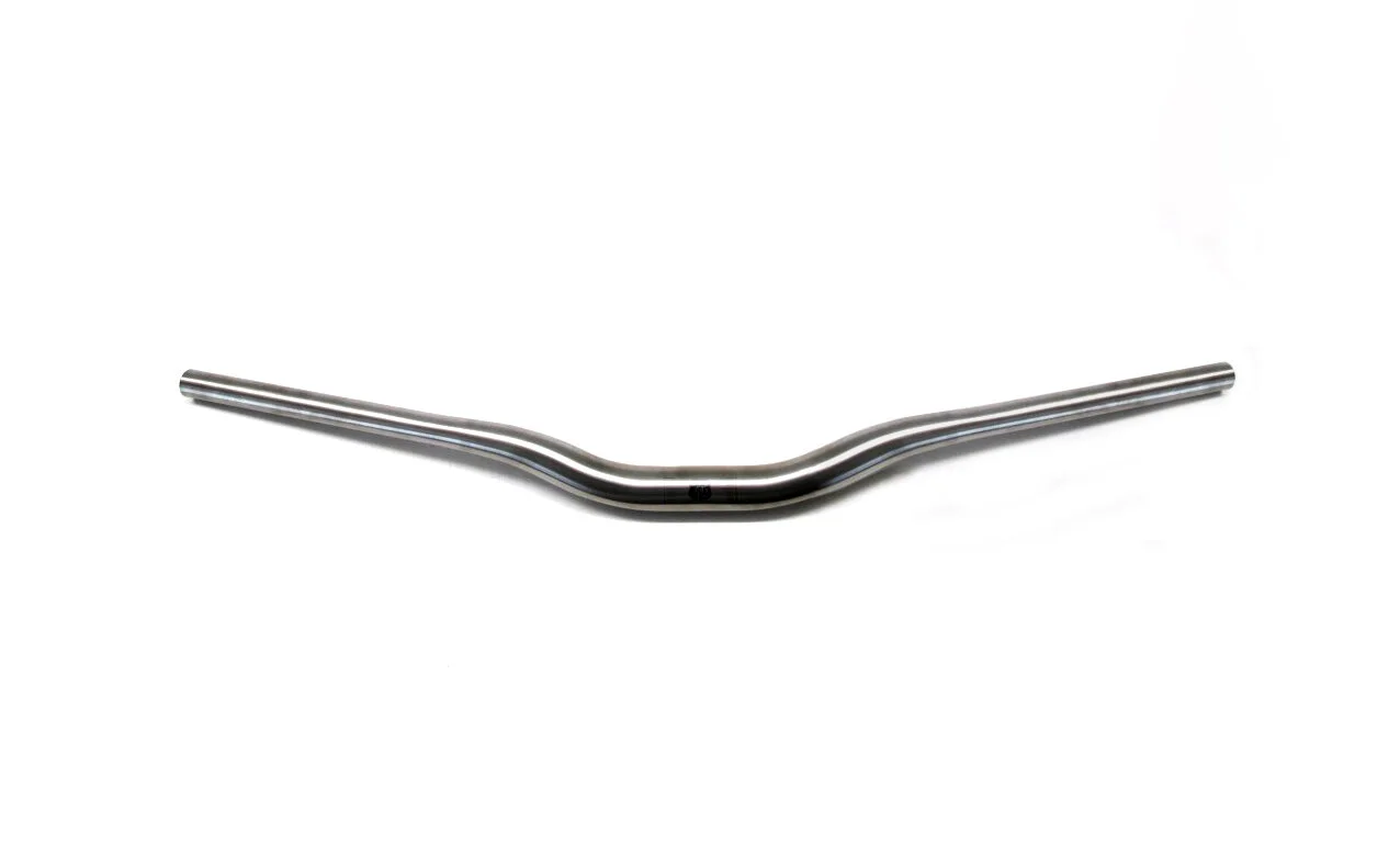 HANDLEBAR // 8° // 3° // 20mm rise // 31.8 // TITANIUM