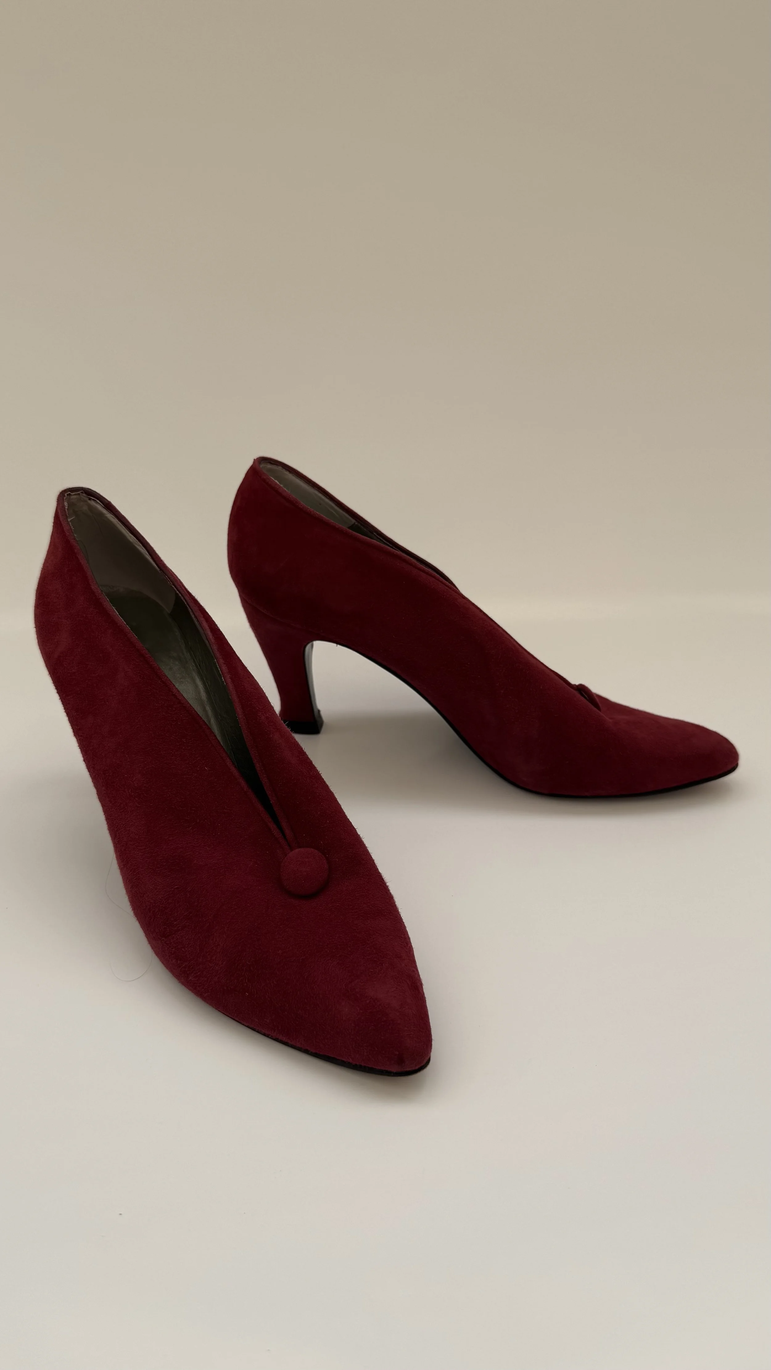 Suede Heels in Berry |39|