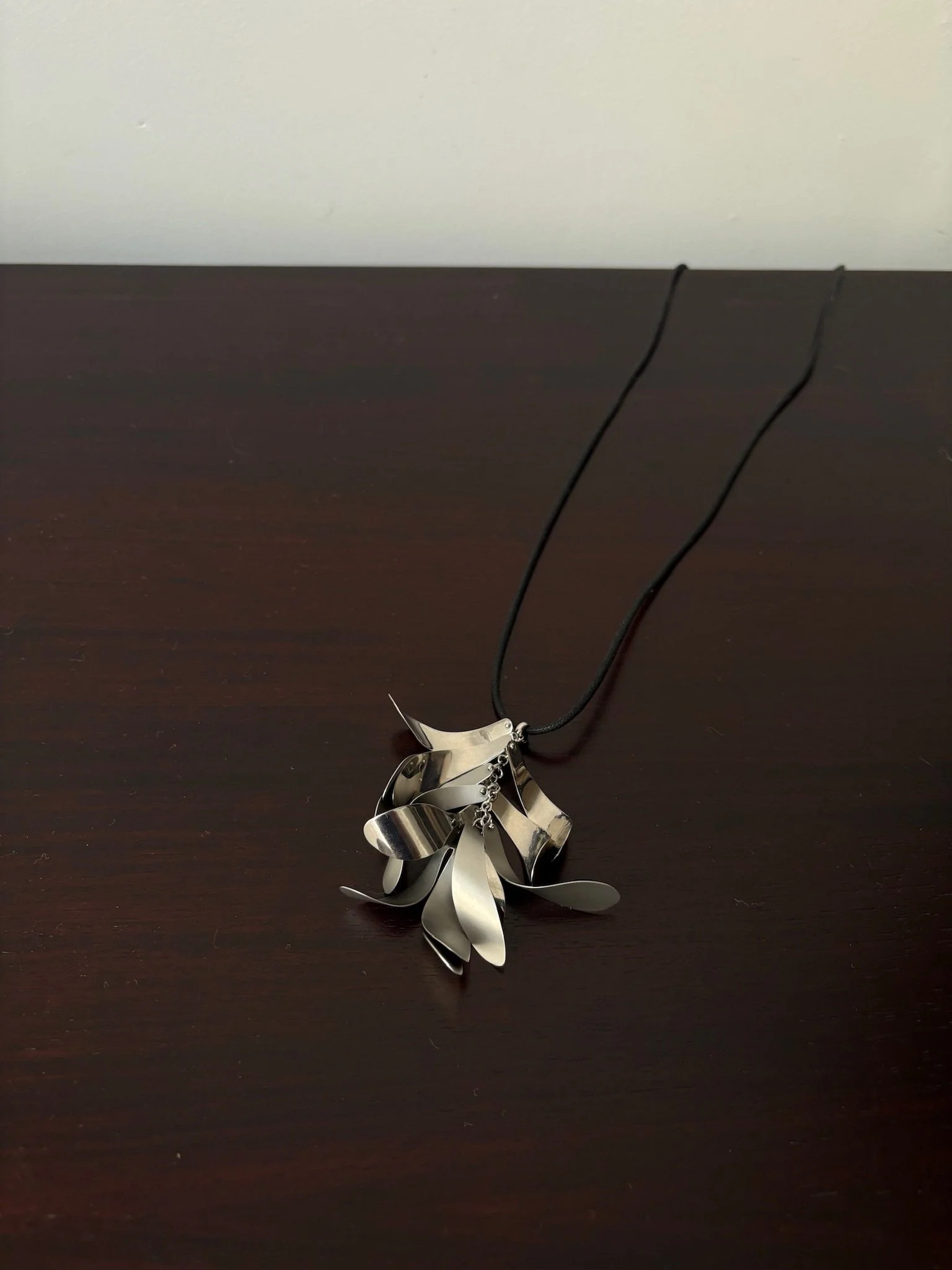 Petal Pendant in Stainless