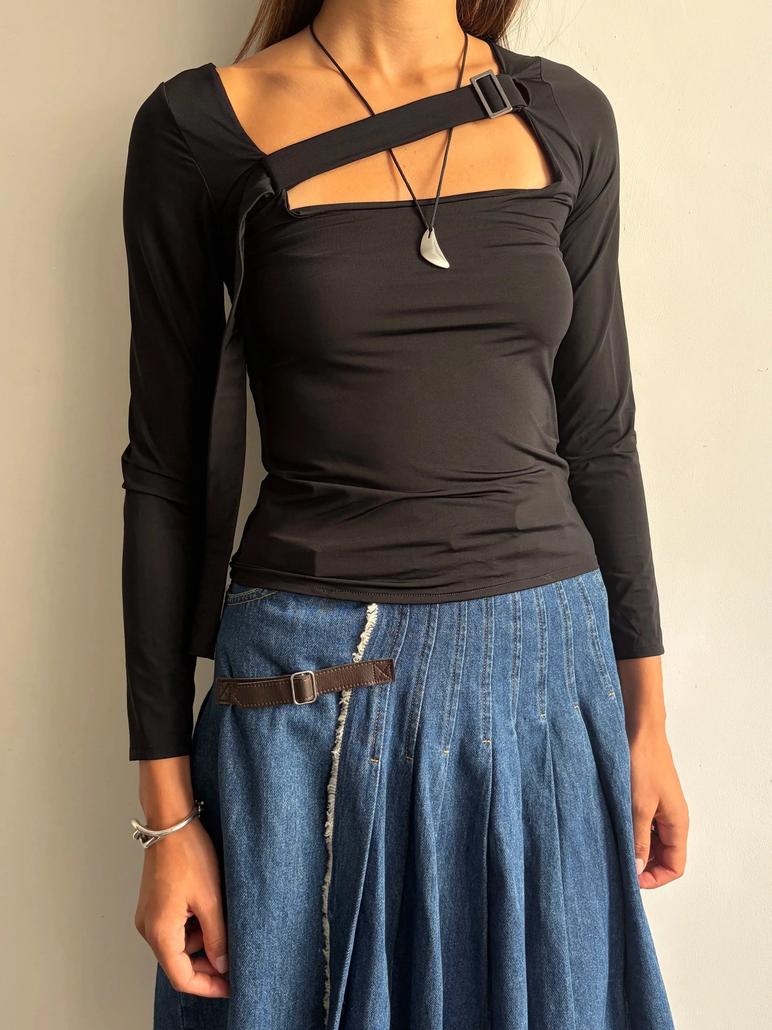 Bound Top in Onyx