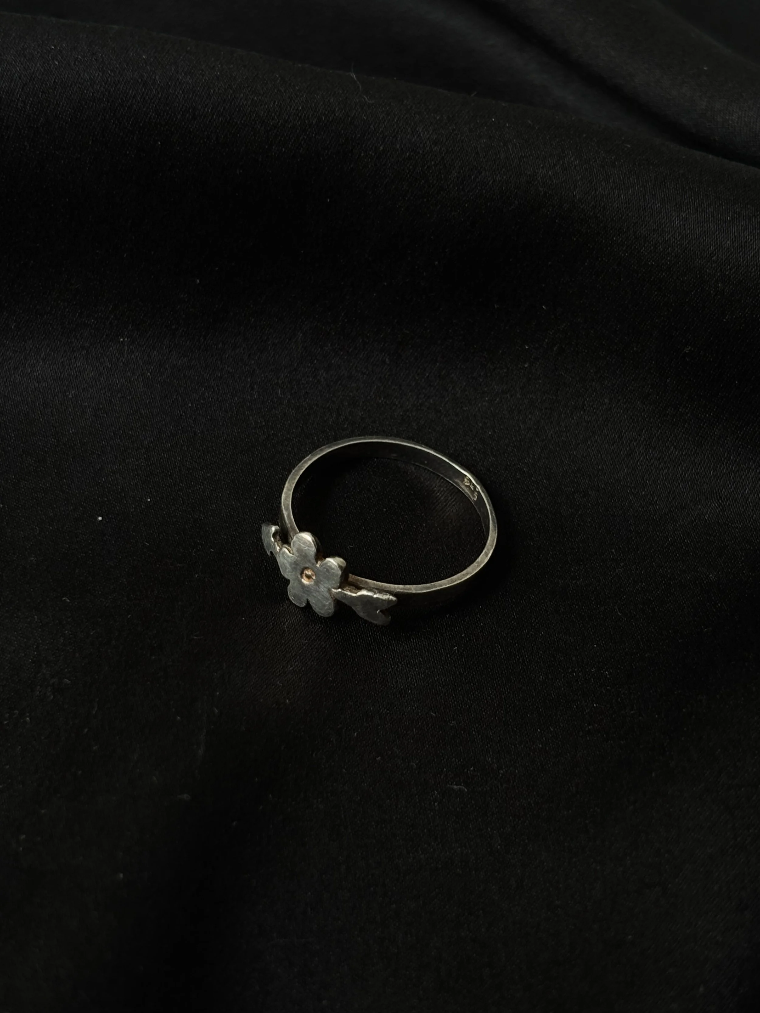 Vintage Silver Flora Arrow Ring