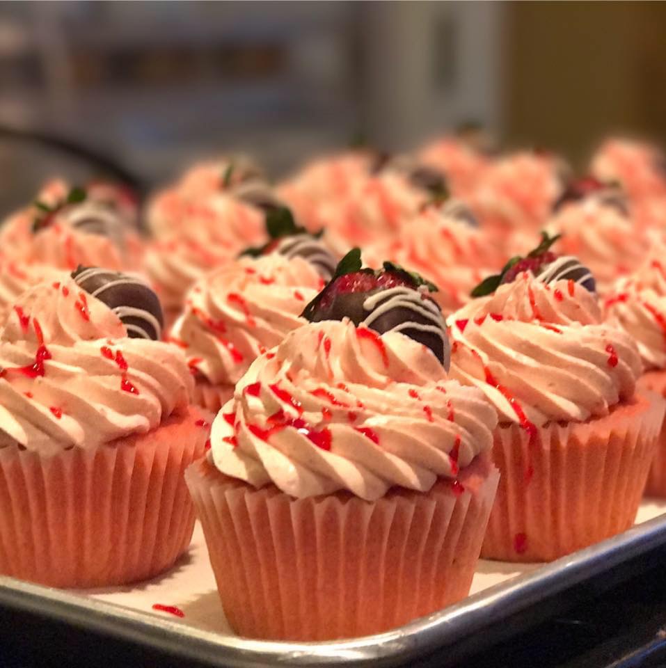 Berry Berry Strawberry Cupcakes