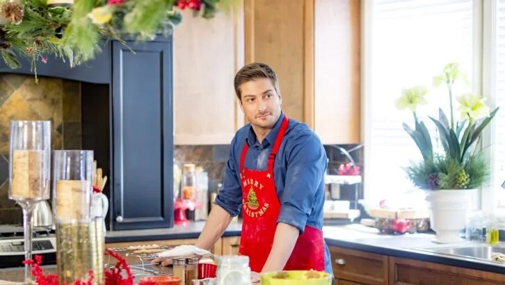 Starring: Daniel Lissing and Jessica Lowndes