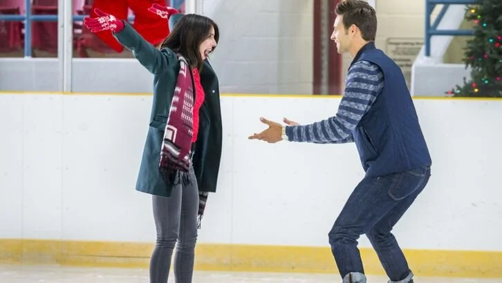 Starring: Steve Lund and Shenae Grimes- Beech