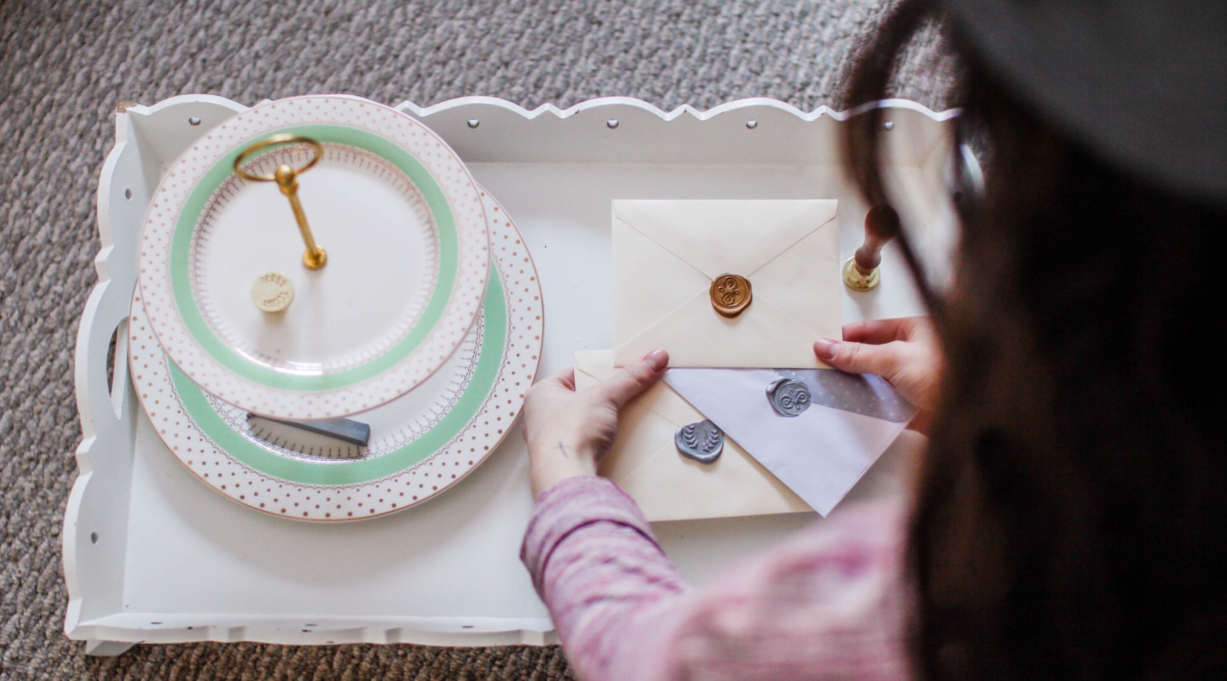 How to send letters with a wax seal