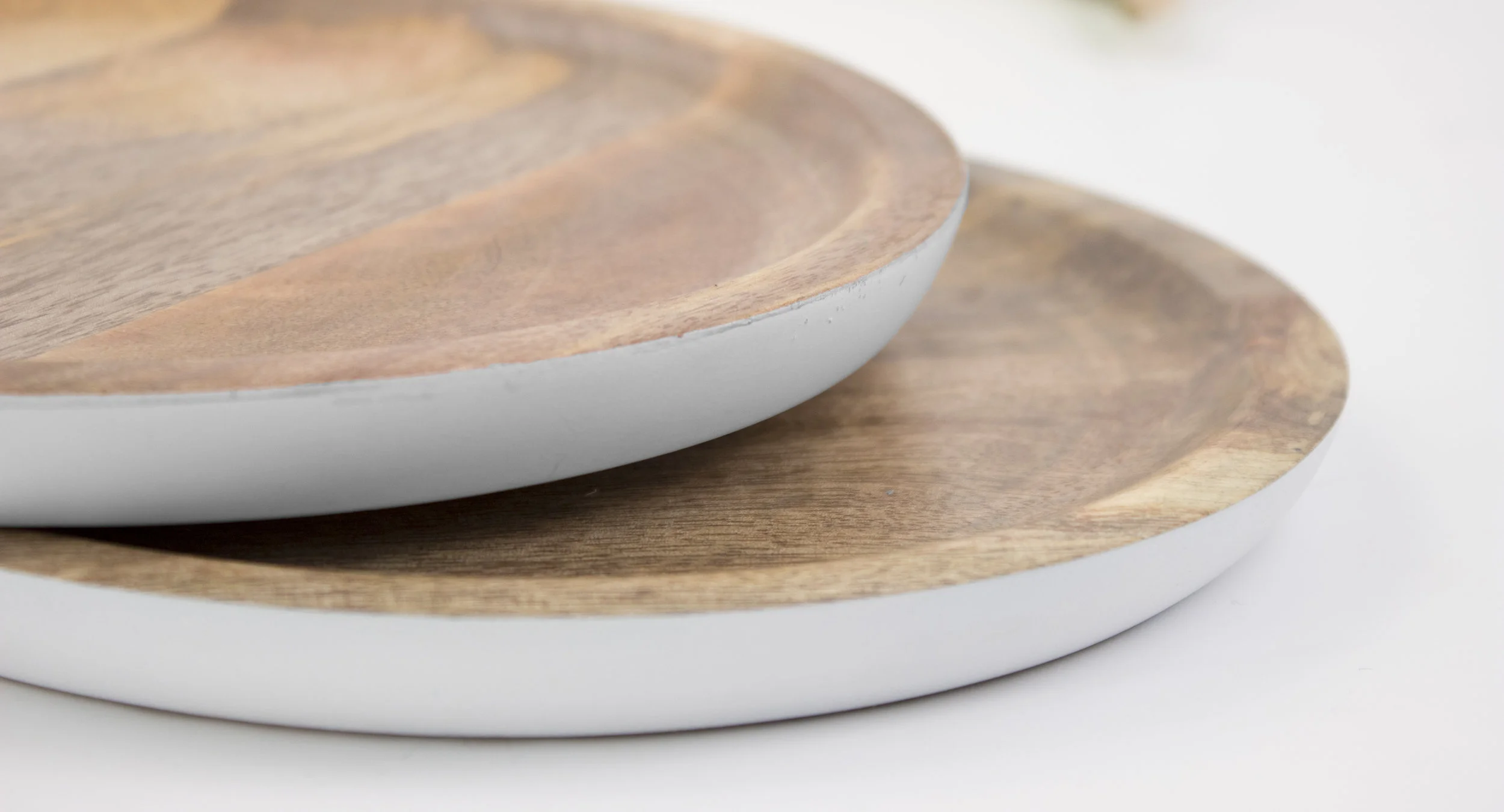 mango-wood-small-plate-set-of-two-blanco-insitu.jpg