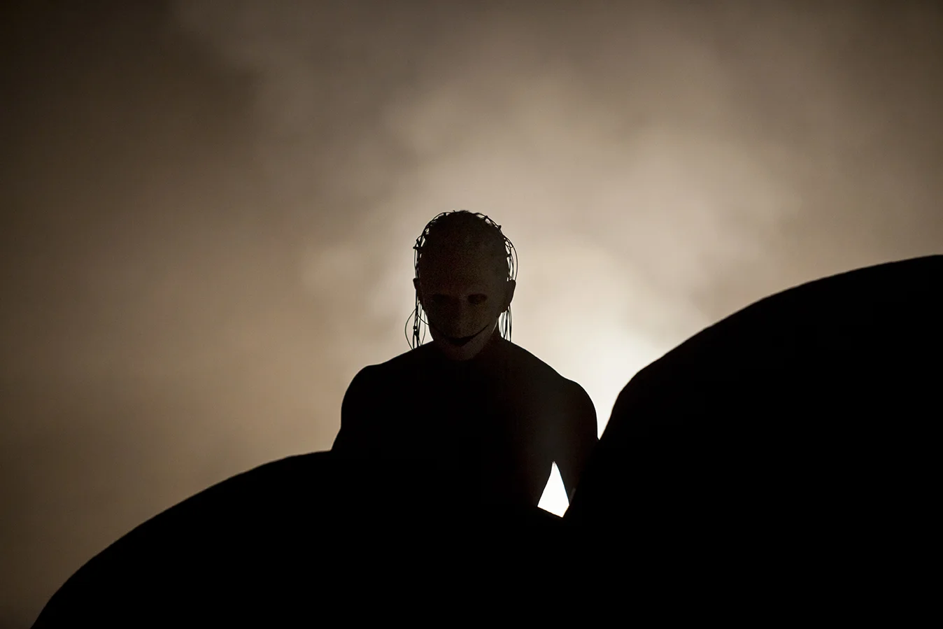 Carrion_JustinShoulder_AlexDavies_Lowres05.jpg