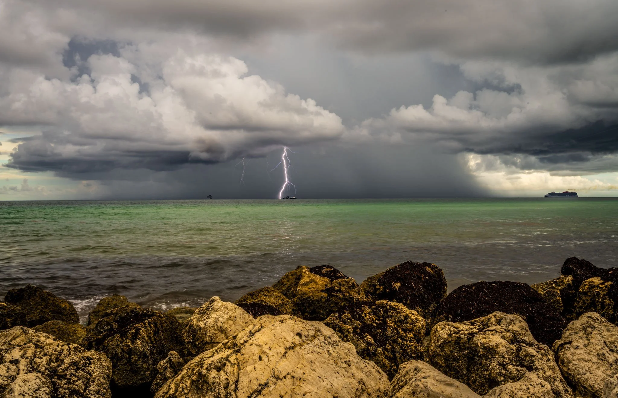 Thunder-Beach-Web.jpg