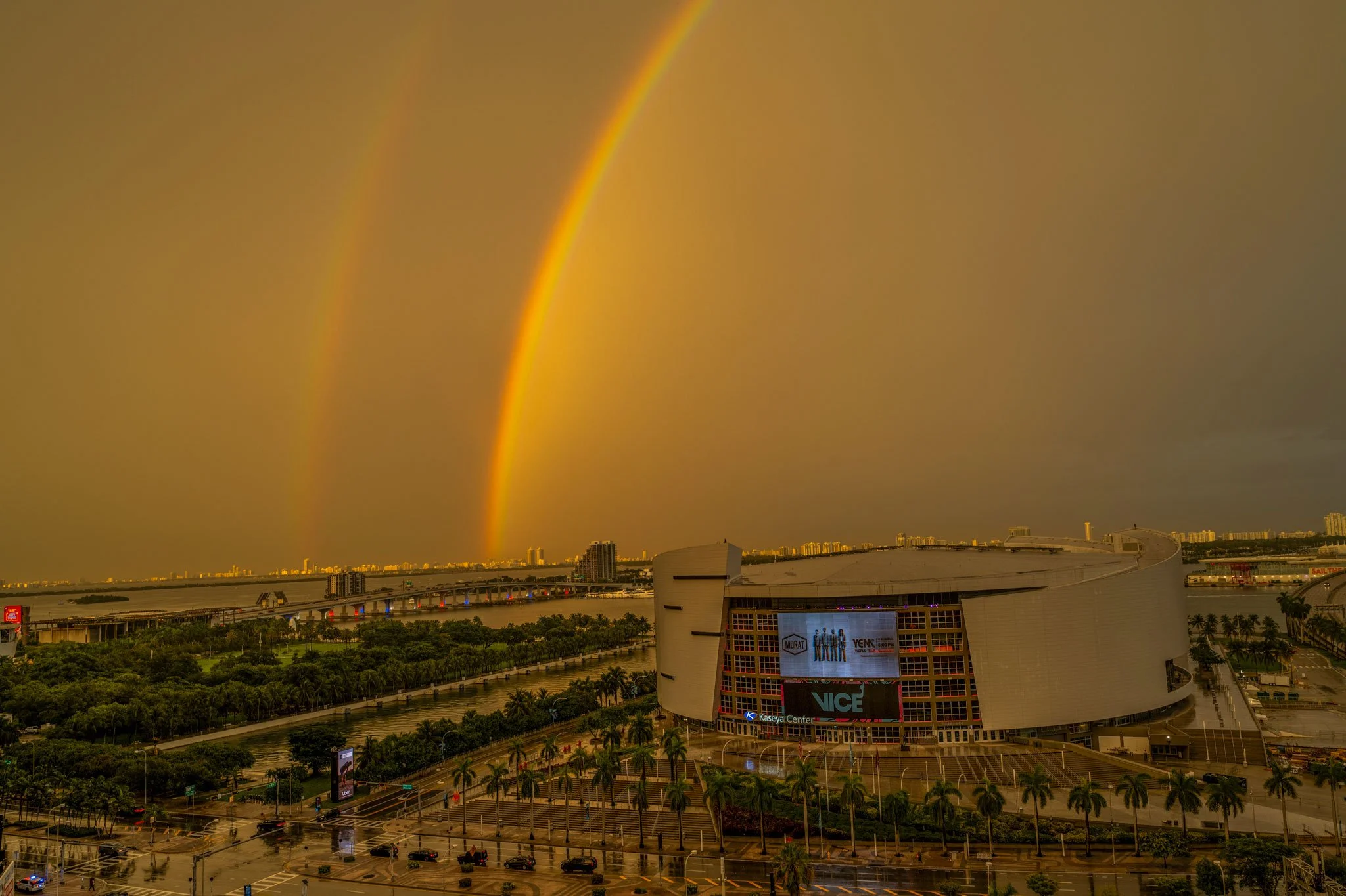 Kaseya-Double-Rainbow-Gold-Web.jpg