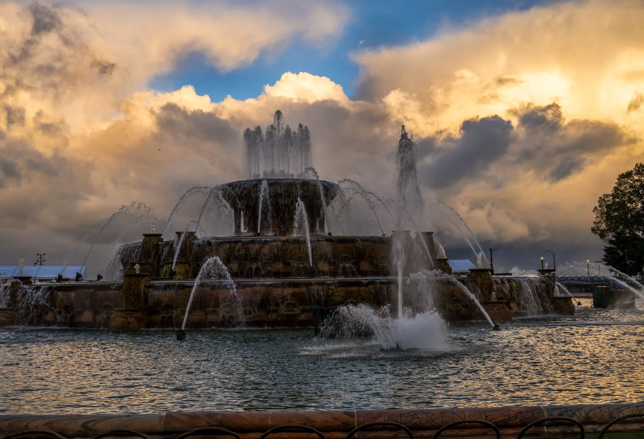 Ida-Fountain-Clouds-Web.jpg