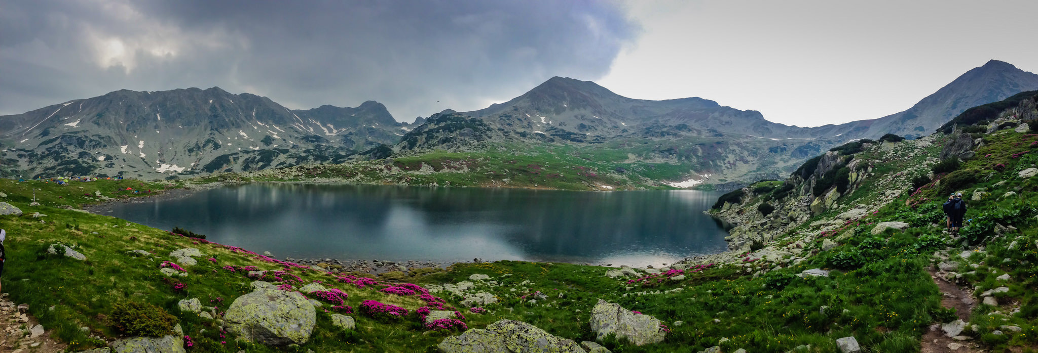 Bucura Lake (copyright: creative commons )
