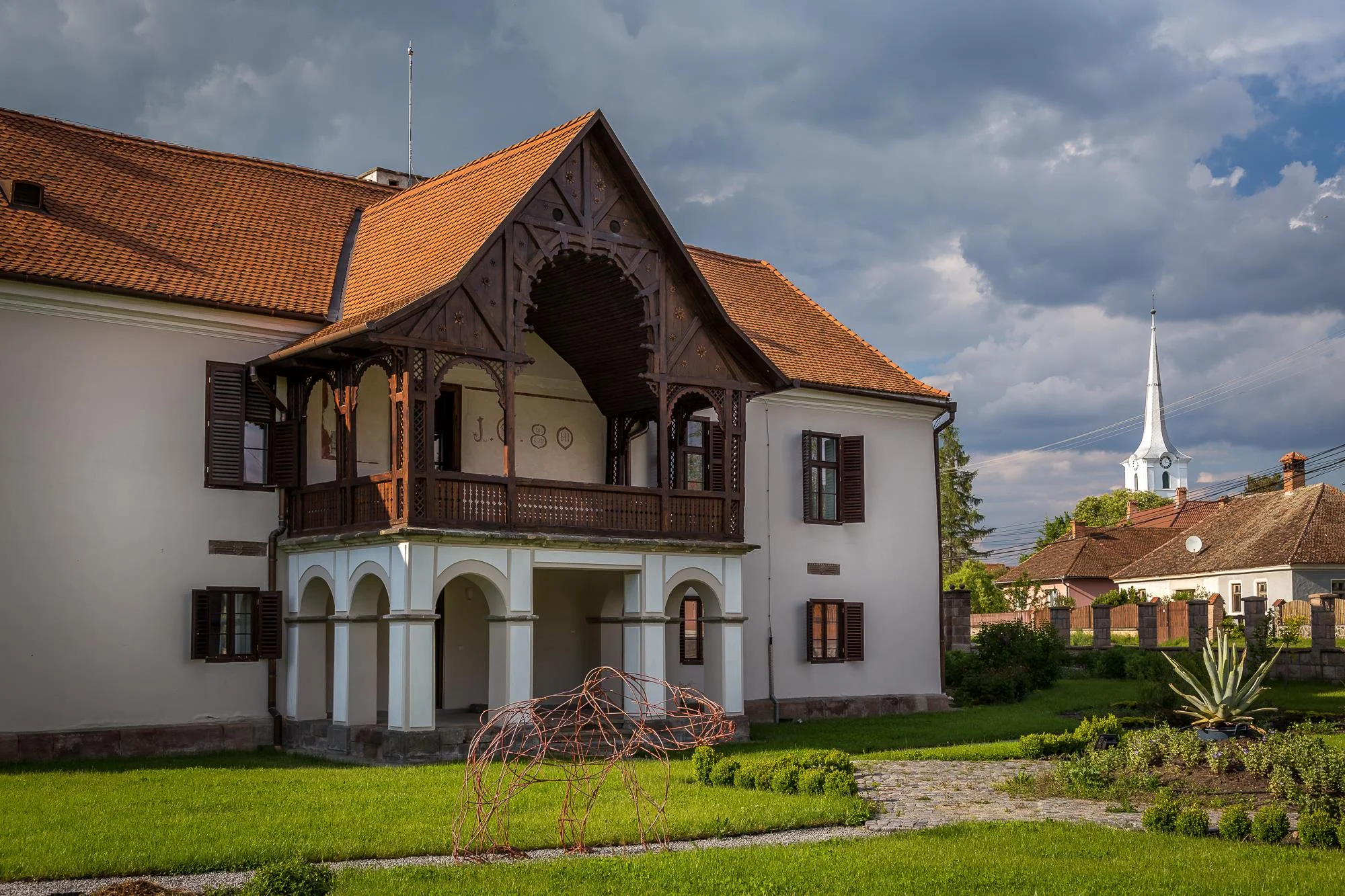 Castle Hotel Daniel, Talisoara, jud. Covasna ( image source )