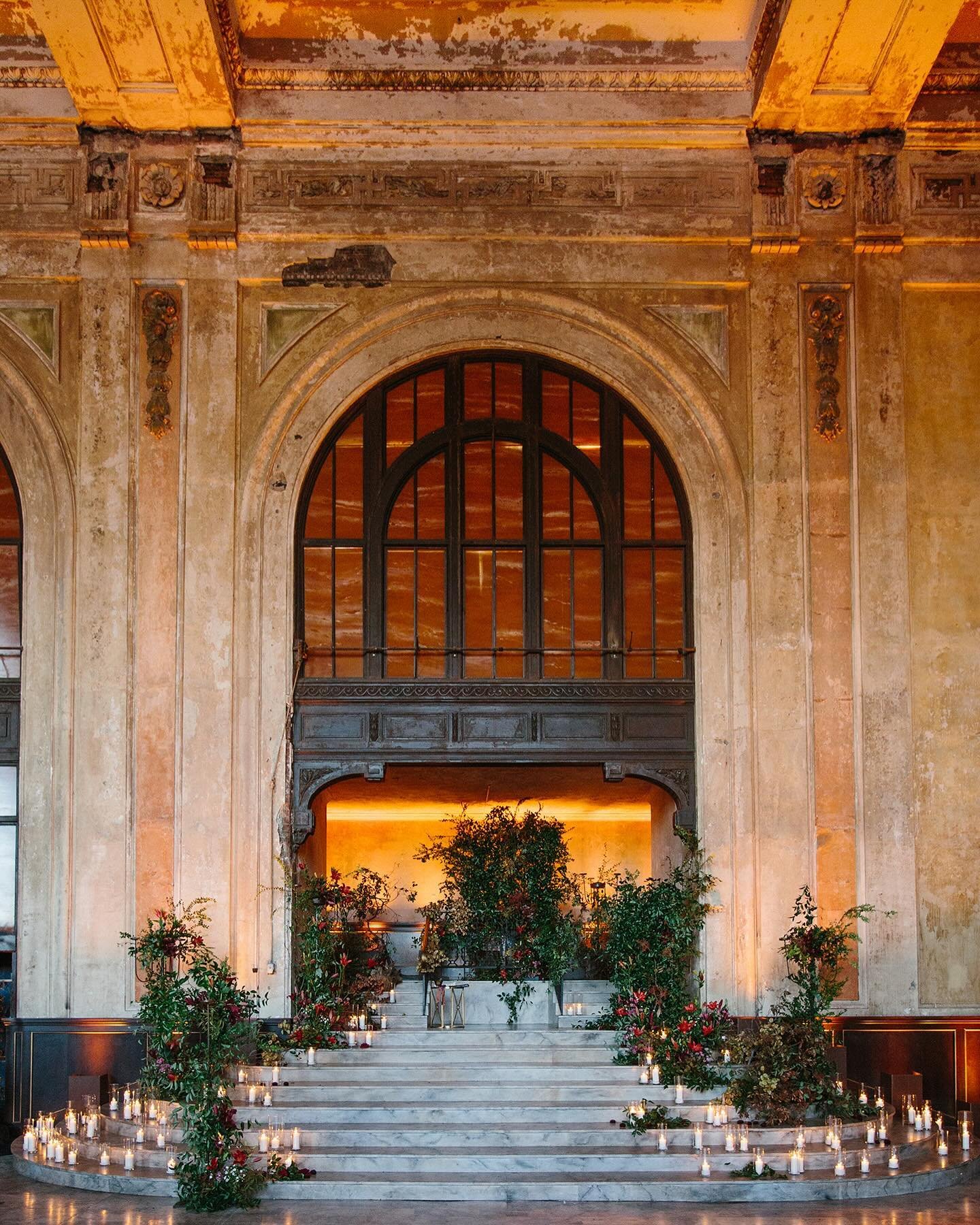 Friends, please help! One of my favorite wedding venues and a historical gem, may be on the chopping block with developers. Oakland&rsquo;s historic 16th Street station is rich with history and is a STUNNING Beaux Arts building. Please help me save i