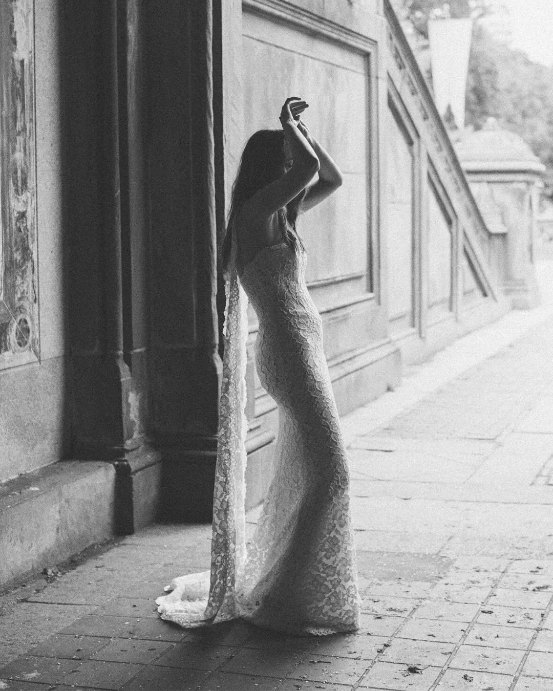 Don&rsquo;t you love New York in the fall?

Wandering Central Park with @atelierbeccar , @untamedpetals , and @trishpeng 🍂

.
.
.
.
.
Model:  @stephanie_smallwood 
Long lace dress, veil, and scarf:  @attelierbeccar from the Spring 2026 collection
Sh
