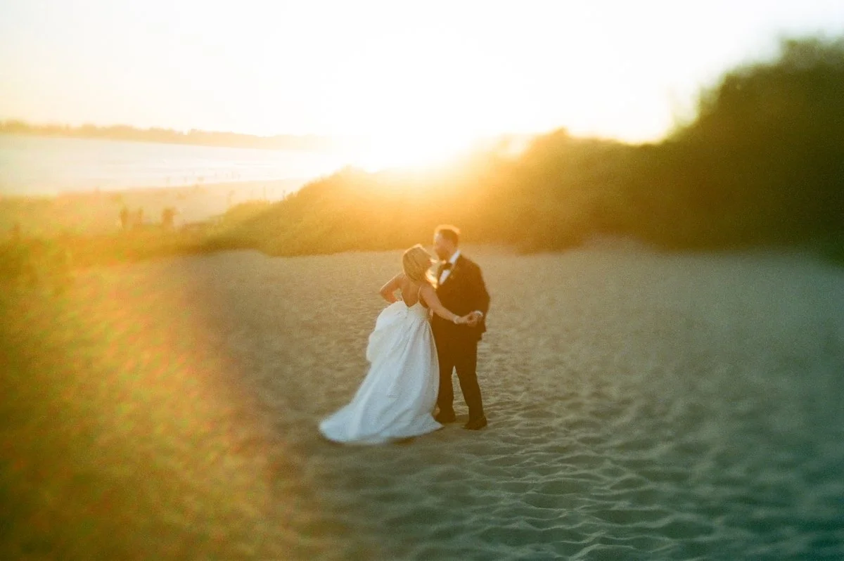 The Extraordinary Light of San Francisco and What It Means for Your Wedding Photographs 