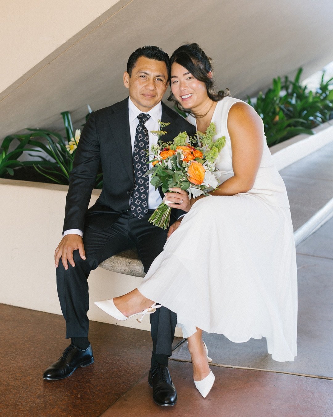 Anyone else love sneak peek day? 🤍

Delivered these from a wedding just a few weeks ago at one of my favorite intimate venues. If you&rsquo;ve been here for a while, this won&rsquo;t surprise you... Marin County Civic Center always has my heart.

.
