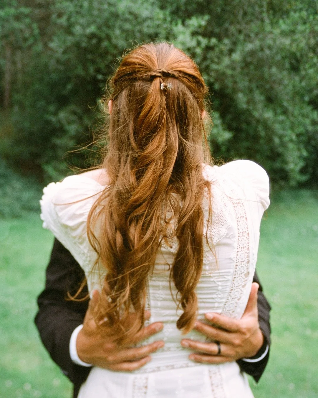 A thousand handmade cranes, folded with care over probably a thousand hours. The people who know them best. And a vow exchange and celebration that felt authentically easy, like G&amp;K&rsquo;s love. Tilden Park, in all its beauty, was the perfect ba